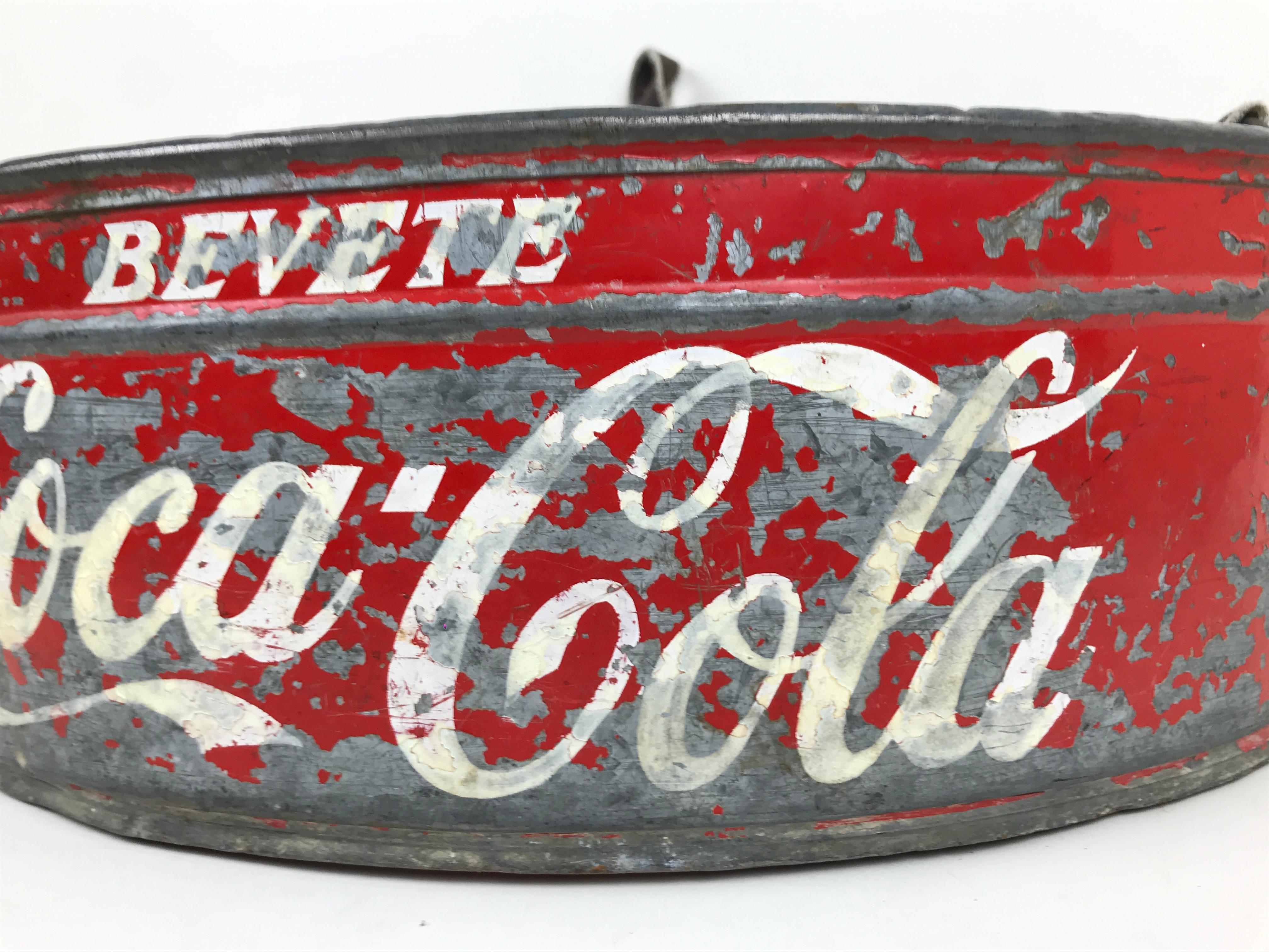 1960s Italian Vintage Advertising Metal Drink Coca-Cola Stadium Cooler In Distressed Condition For Sale In Milan, IT