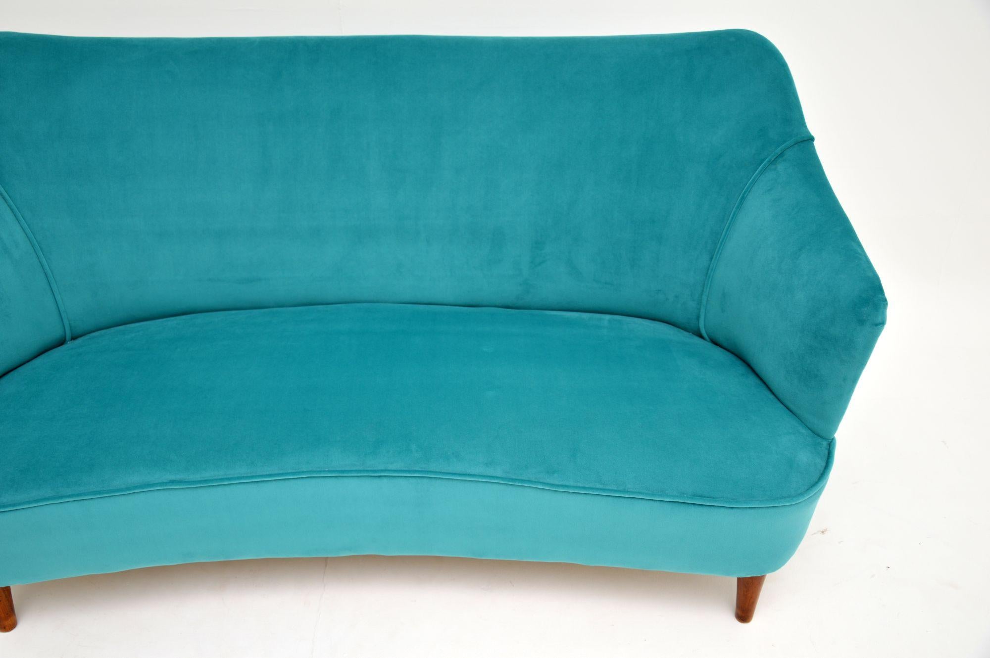 20th Century 1960s Italian Vintage Cocktail Sofa or Loveseat