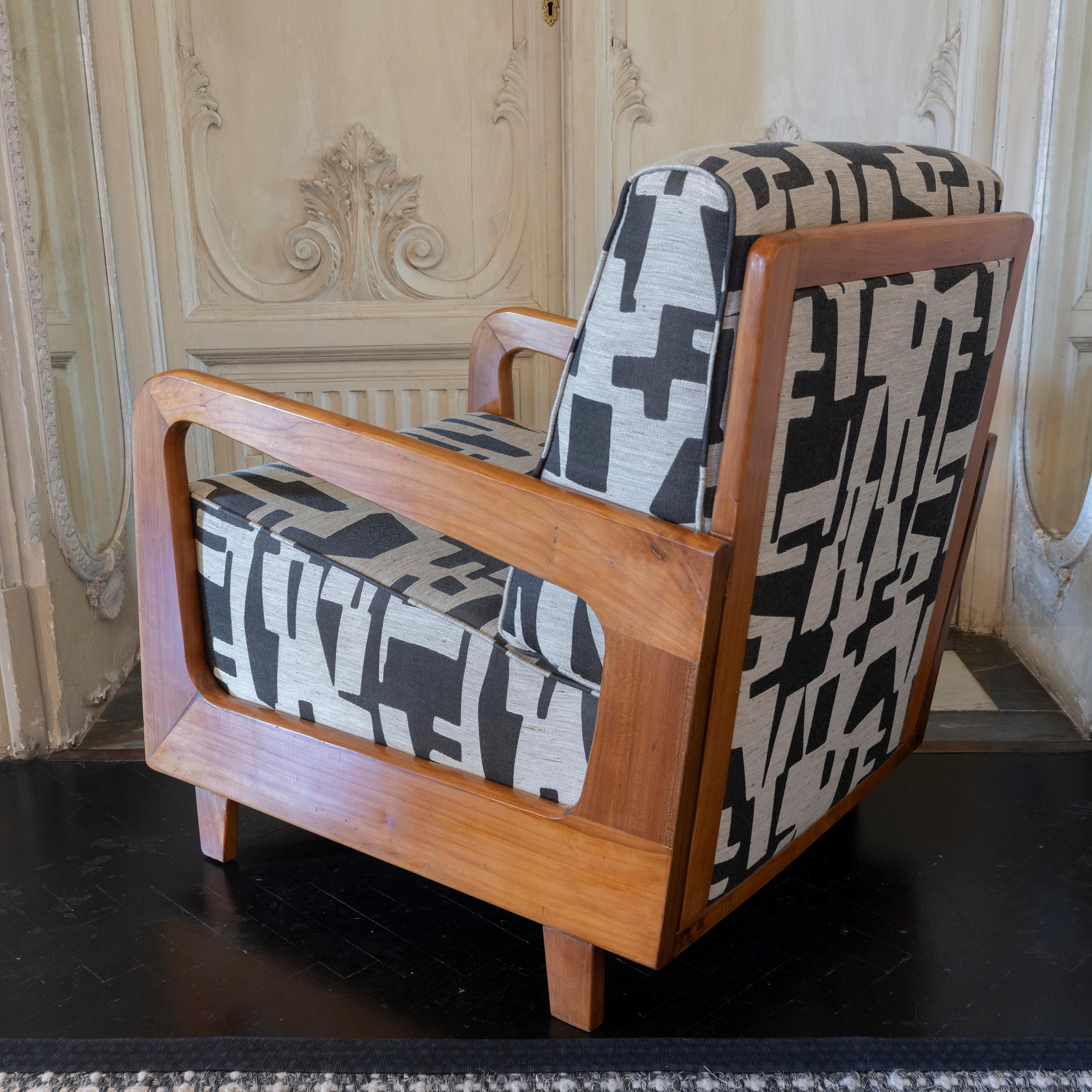 Mid-20th Century 1960's Italian Walnut Armchair Jacquard Grafic Fabric