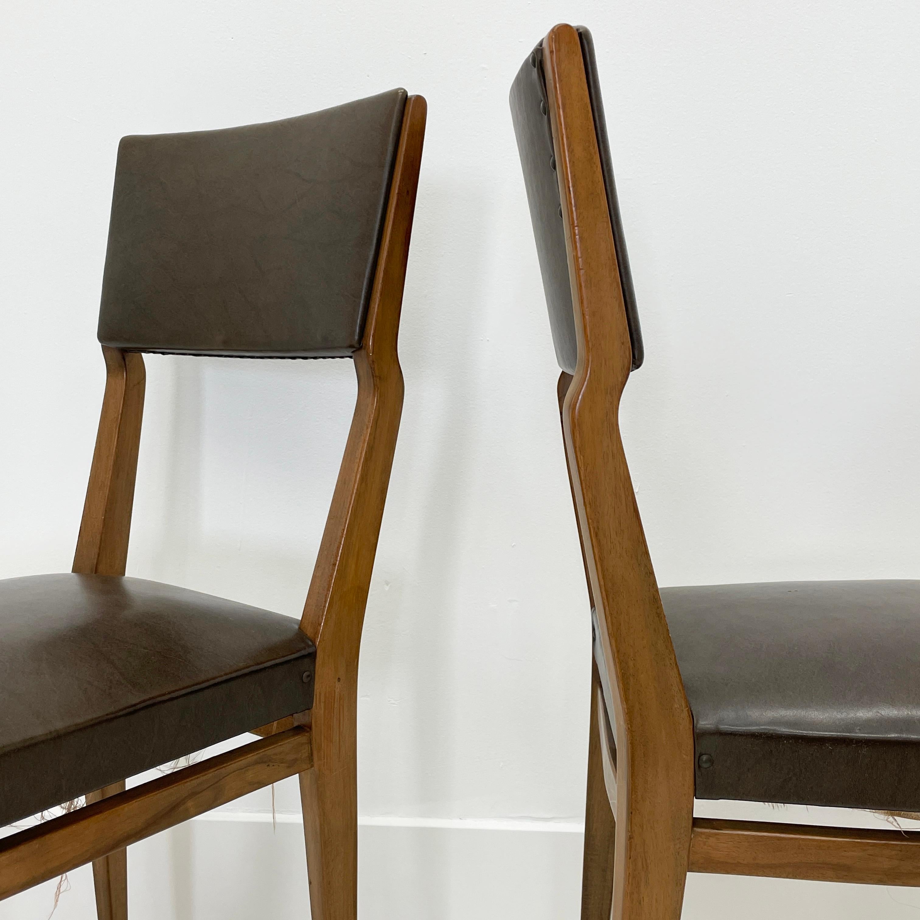20th Century 1960's Italian Walnut Dining Chairs, set of 6 For Sale