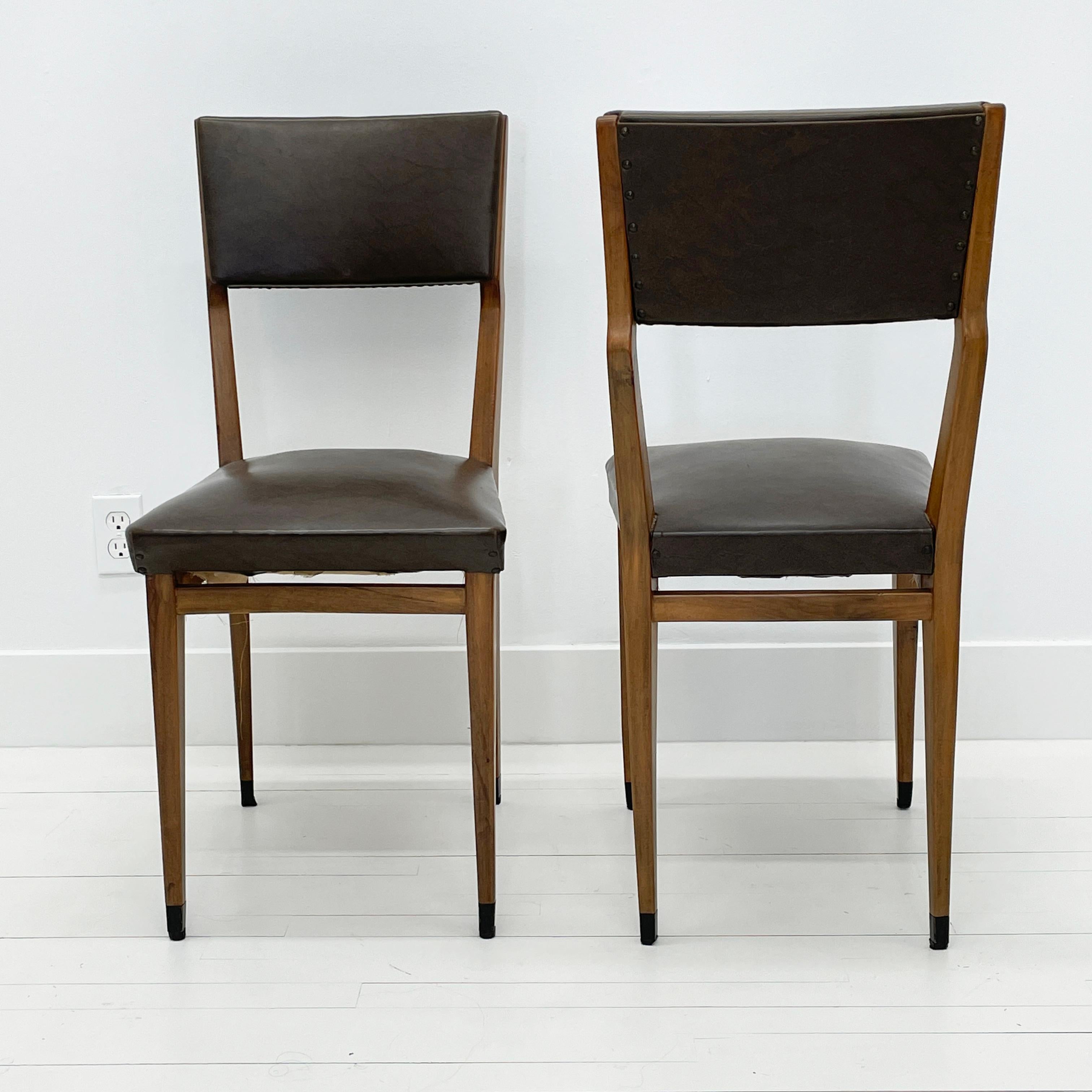 1960's Italian Walnut Dining Chairs, set of 6 For Sale 2
