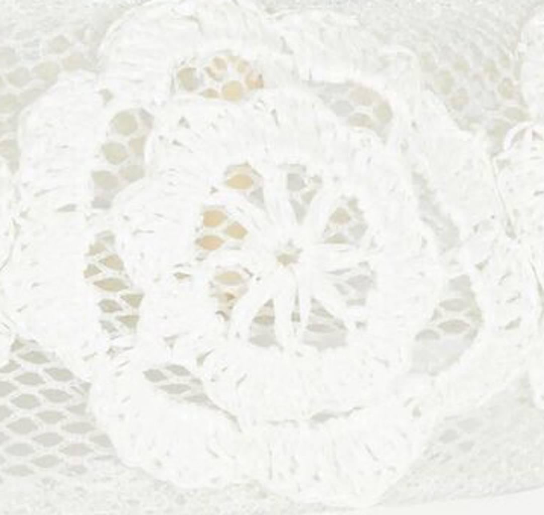 Gray 1960s Italian White Raffia Bridal Cap With Floral Design For Sale