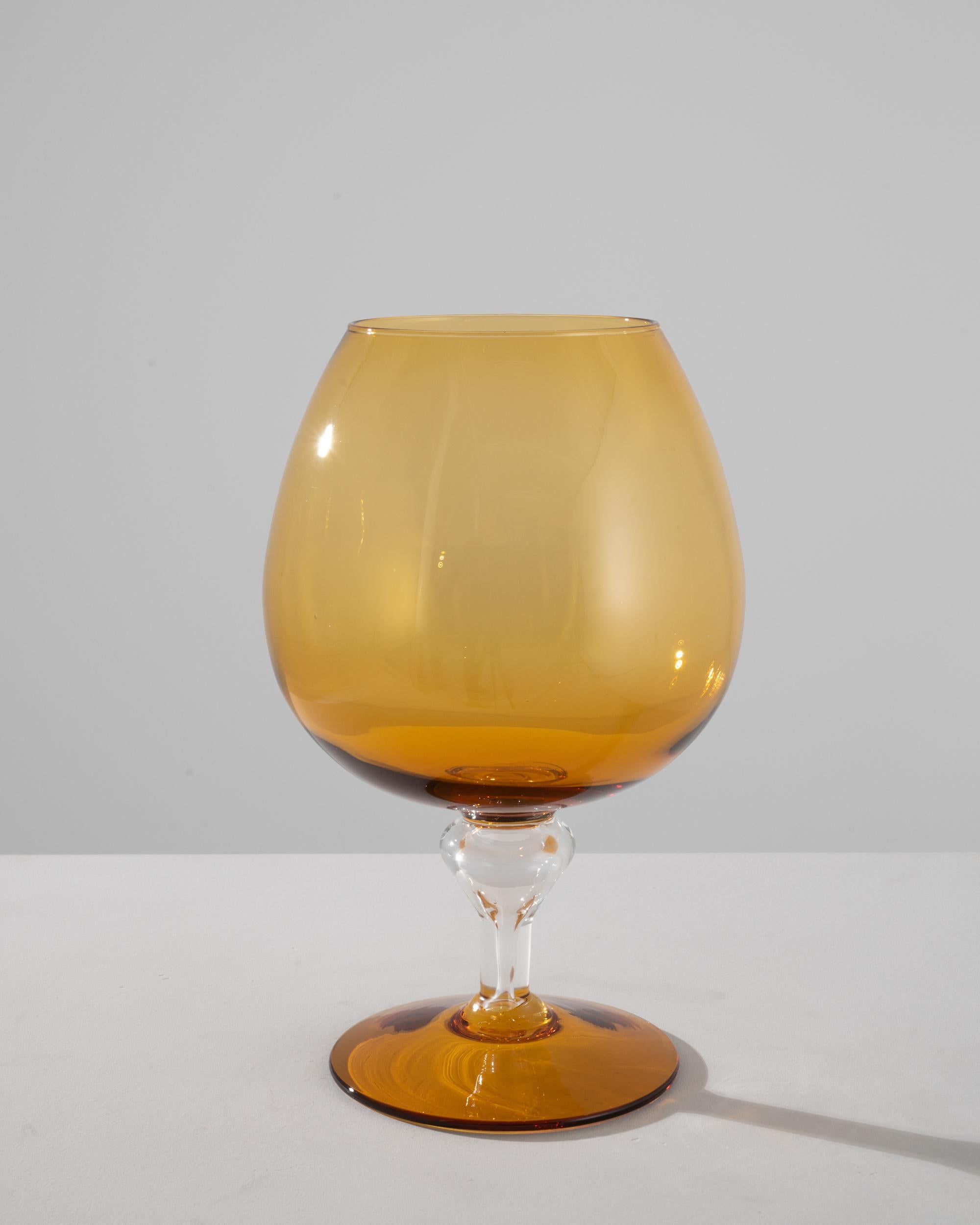 20th Century 1960s Italian Yellow Glass Goblet For Sale