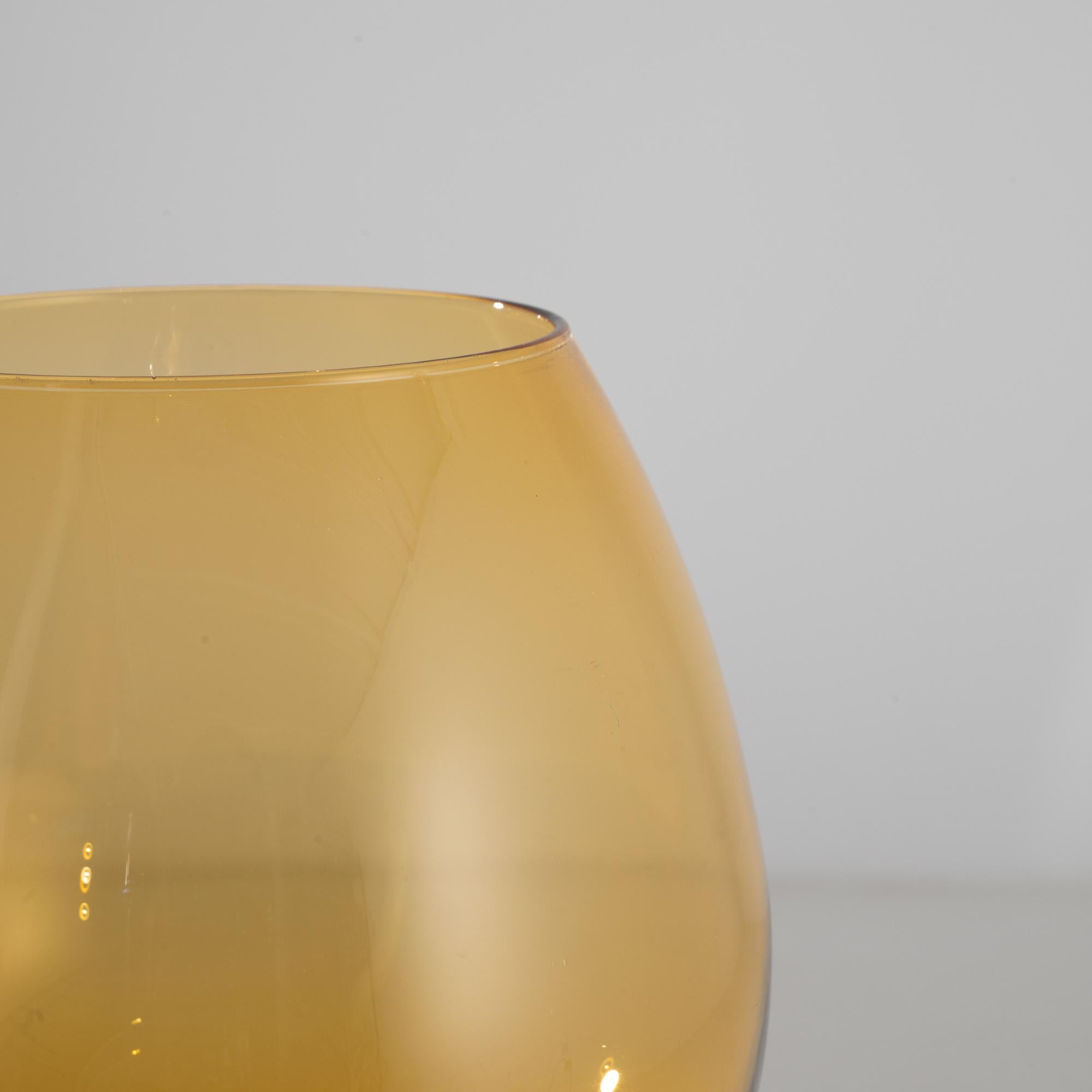 1960s Italian Yellow Glass Goblet For Sale 2