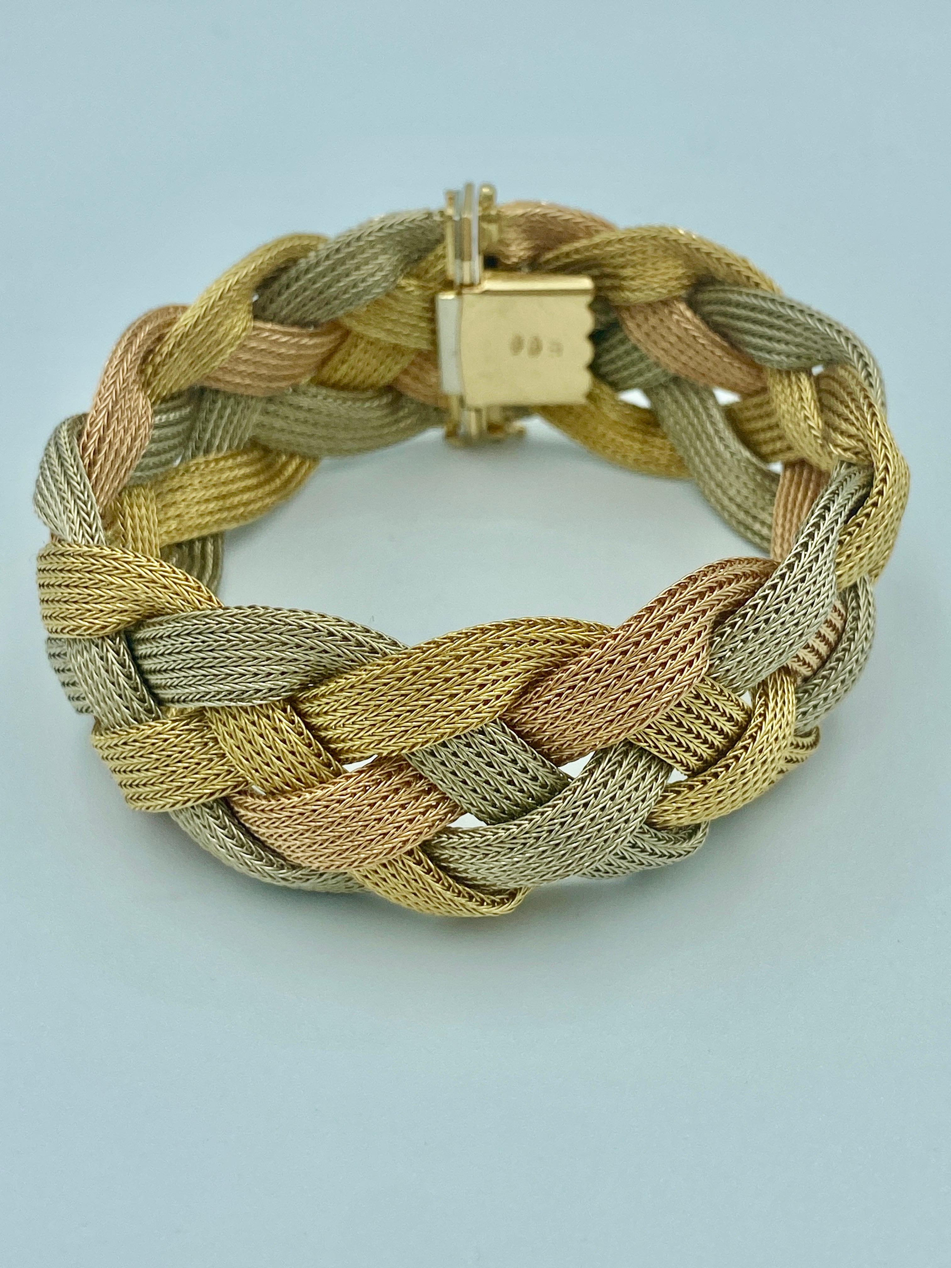 1960s Italian yellow, white and rose 18 carat gold plaited bracelet  For Sale 1