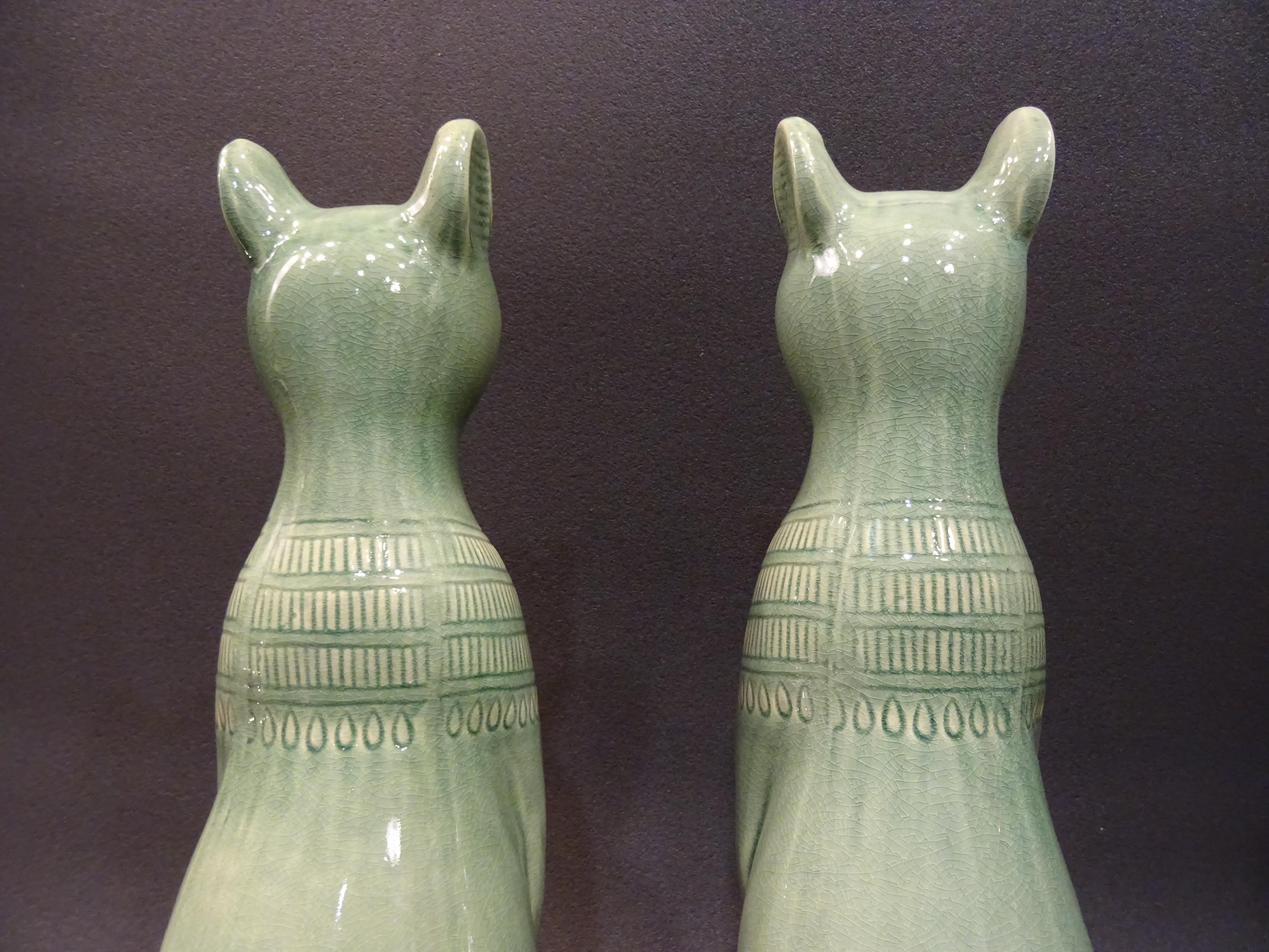 1960s Italy Couple of Cats Sculptures in Celadon Color Ceramic 3