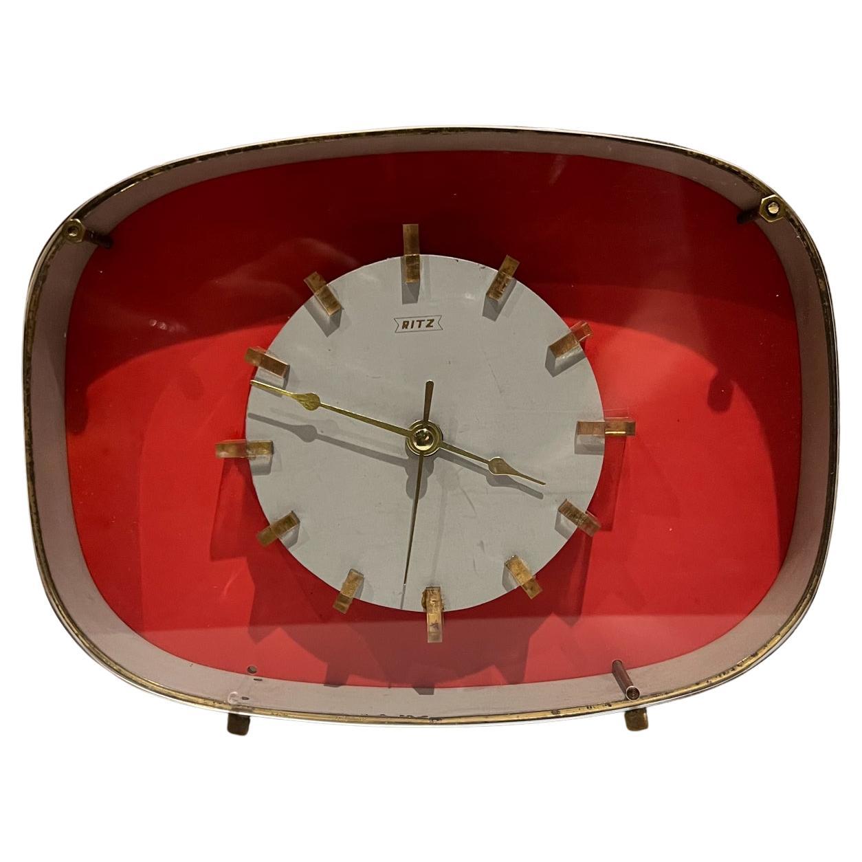 1960s Italy Ritz Pink Art Deco Wind-Up Alarm Table Clock in Lucite and Brass