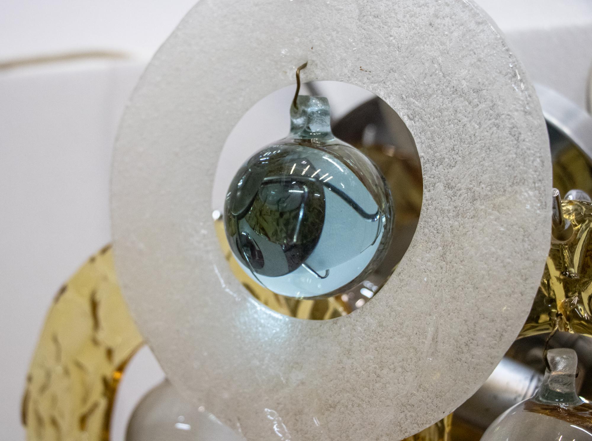 Lámpara de pared Vistosi de Italia de los años 60 con bolas de cristal de Murano sobre discos helados, set de 2 2