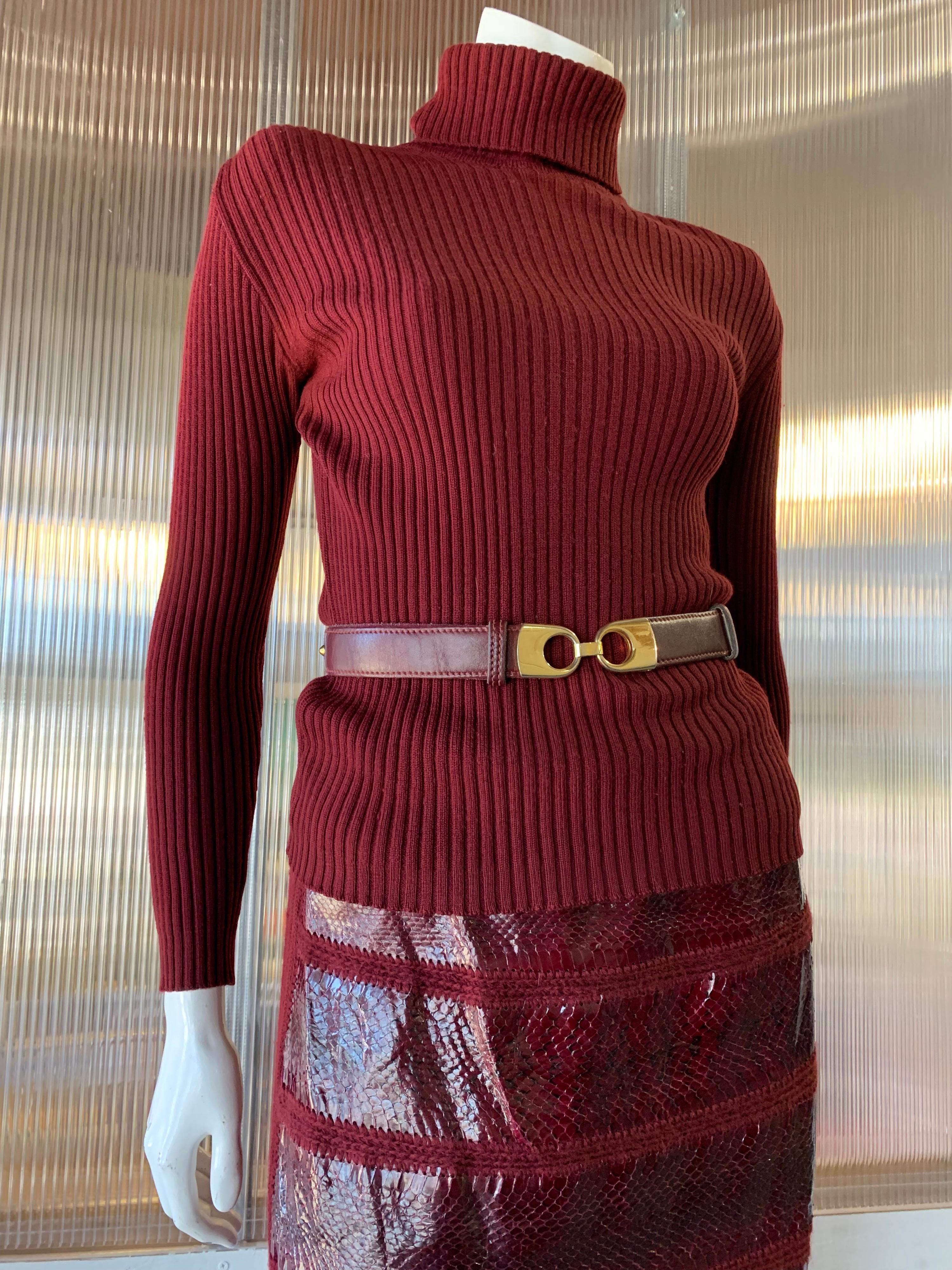 1960s J. Tiktinr 2-Piece Knit Turtleneck Sweater & Snakeskin Skirt In Cranberry  For Sale 6