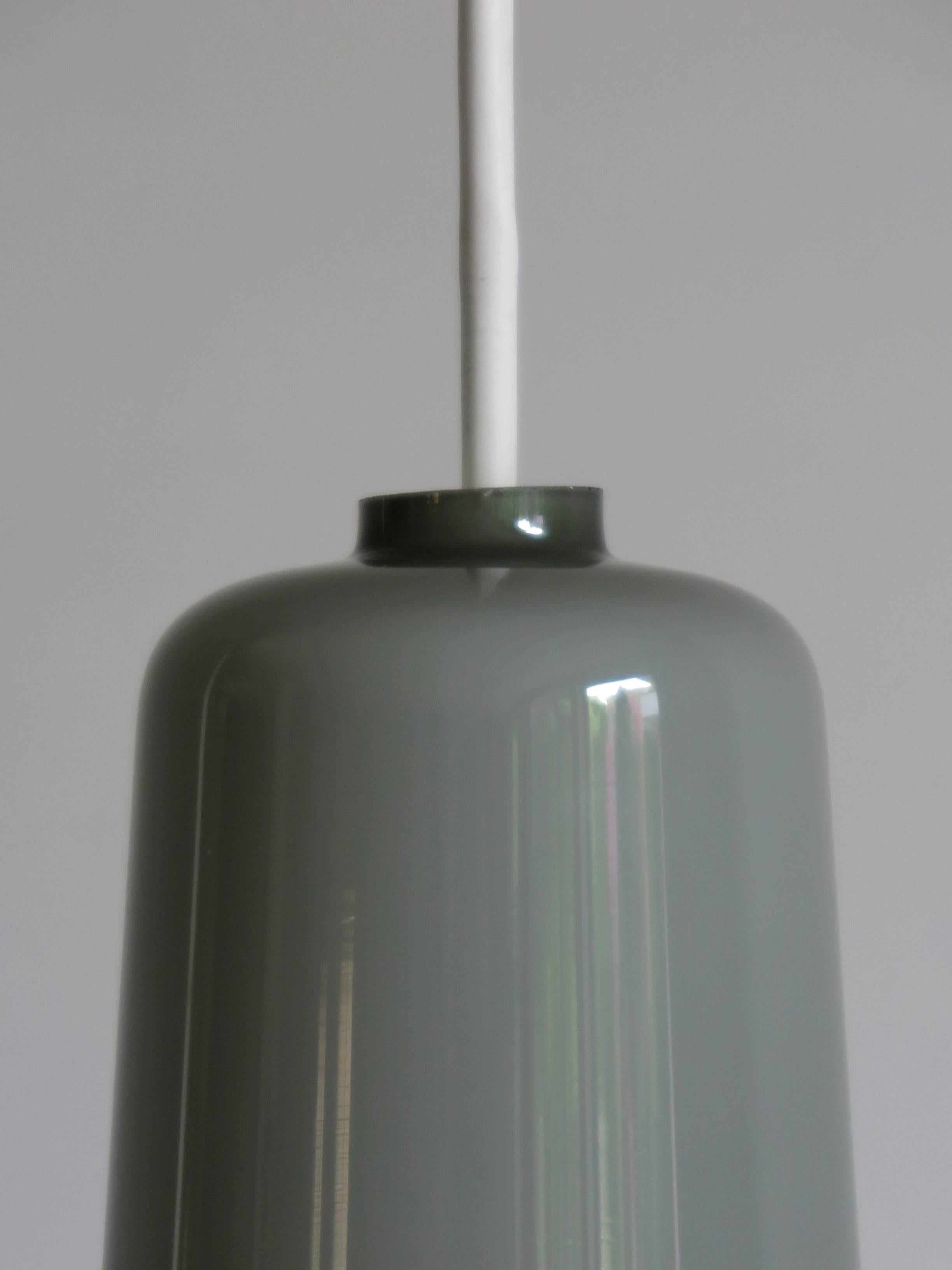 1960s Jacob Eiler Bang Pendant Scandinavian Glass Lamp Model Kreta In Excellent Condition In Reggio Emilia, IT