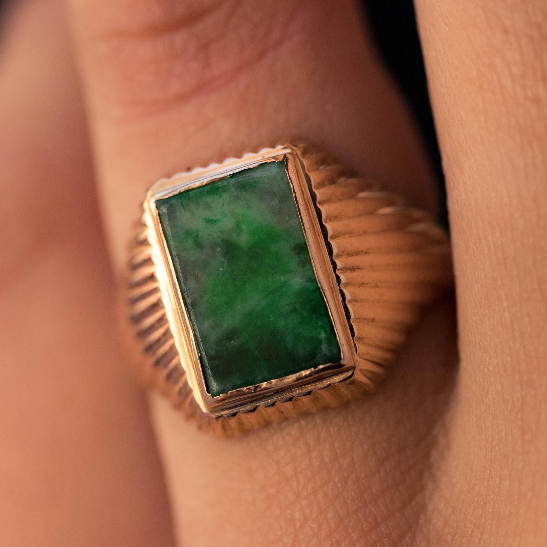 1960s Jade 18 Karat Rose Gold Unisex Signet Ring 2