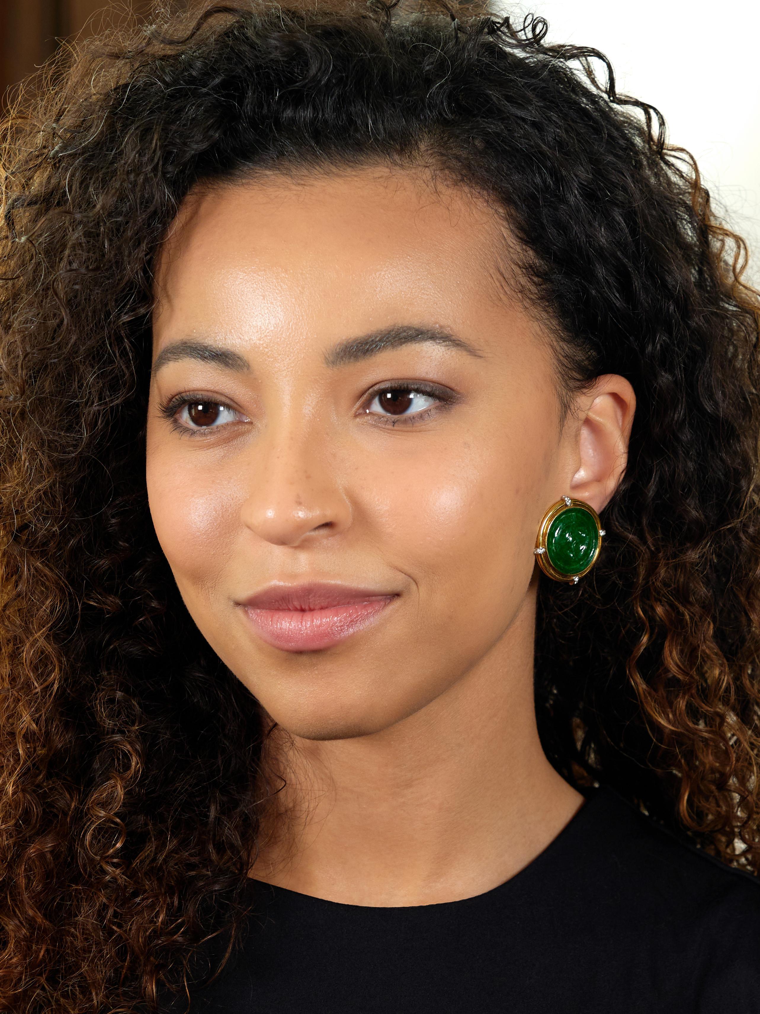 Donna 1960's Jade Diamond 18 Karat Two-Tone Gold Star Ear-Clip Earrings in vendita