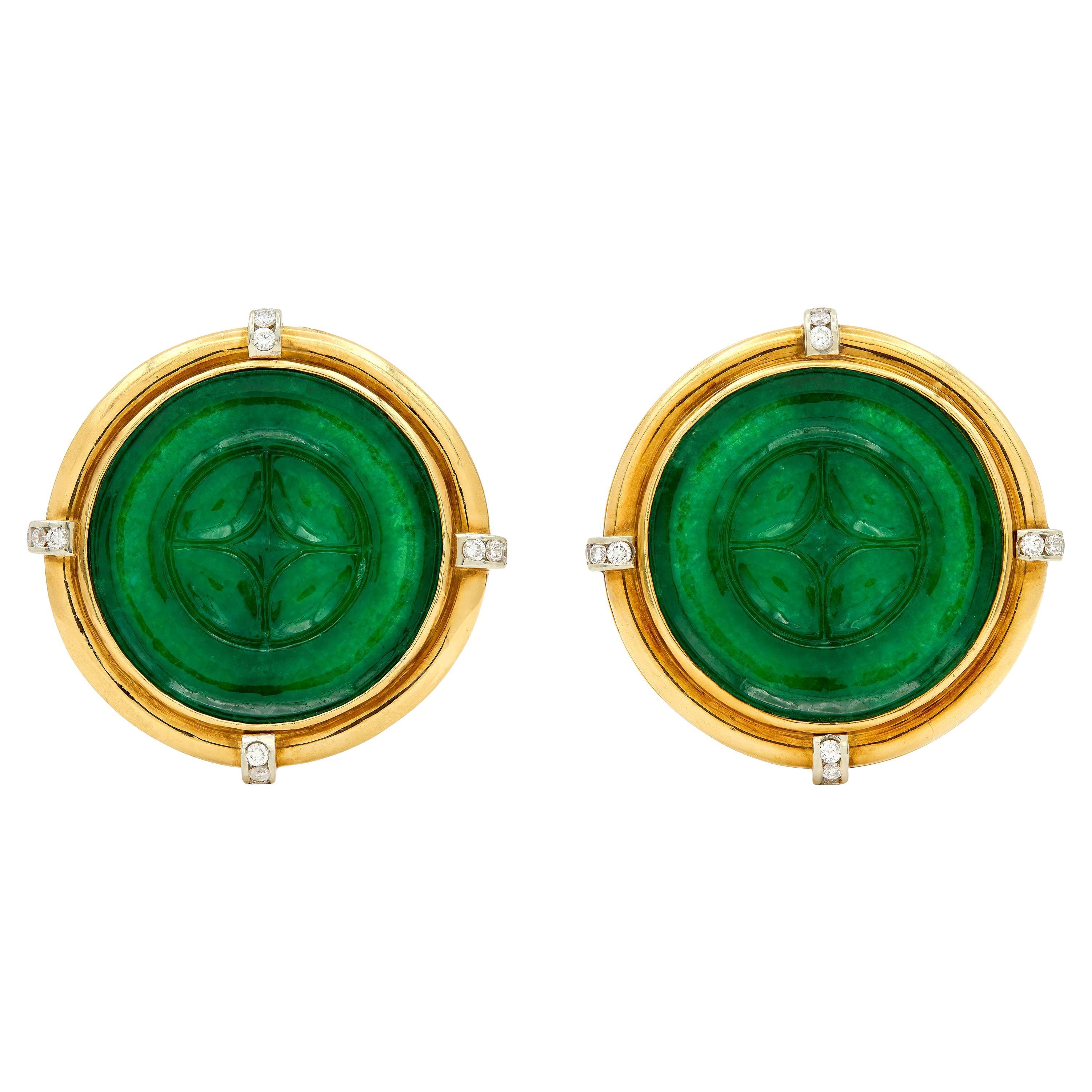 1960
s Jade Diamond 18 Karat Two-Tone Gold Star Ear-Clip Earrings in vendita