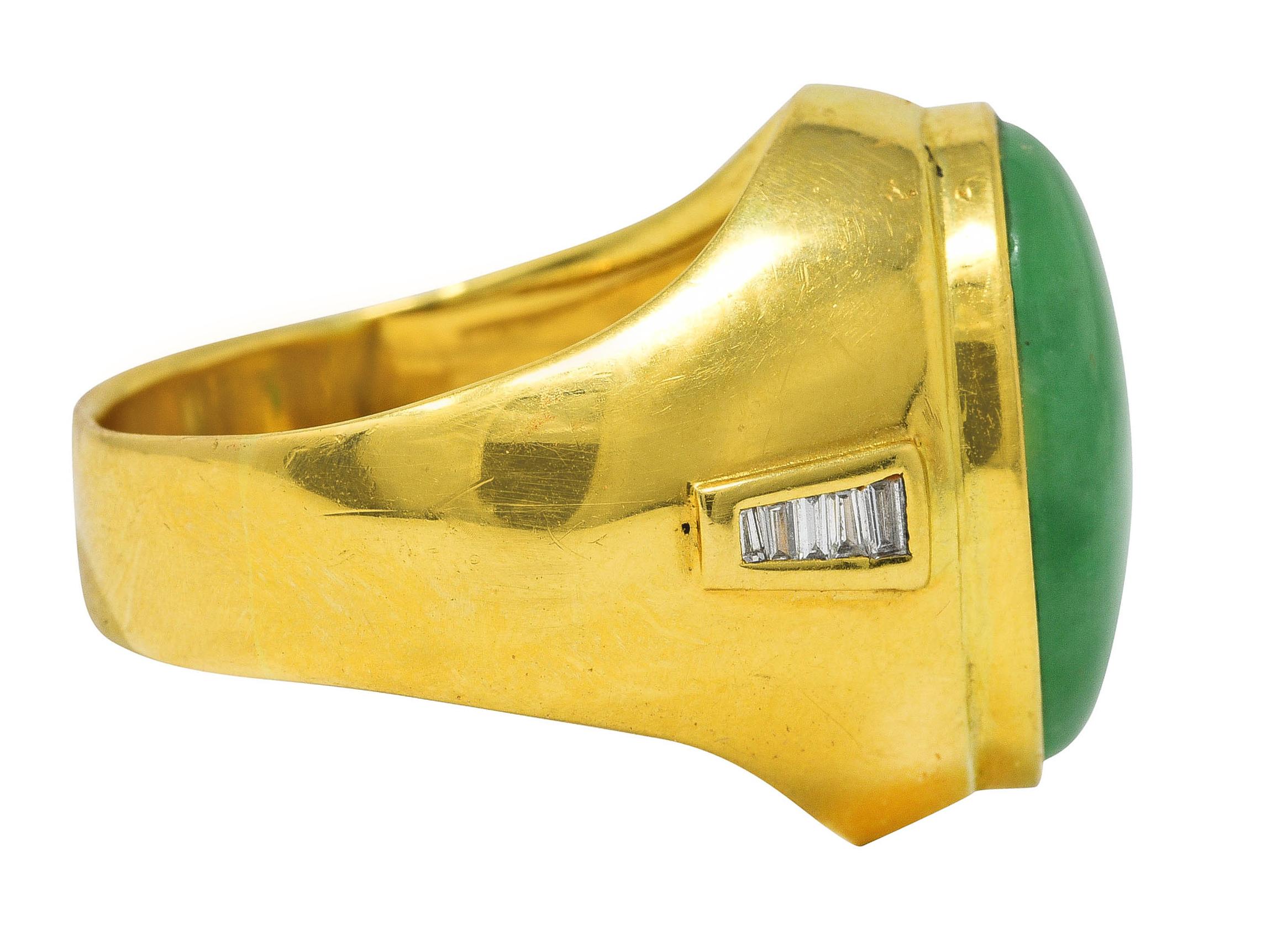Contemporary 1960's Jade Diamond 18 Karat Yellow Gold Unisex Vintage Signet Ring