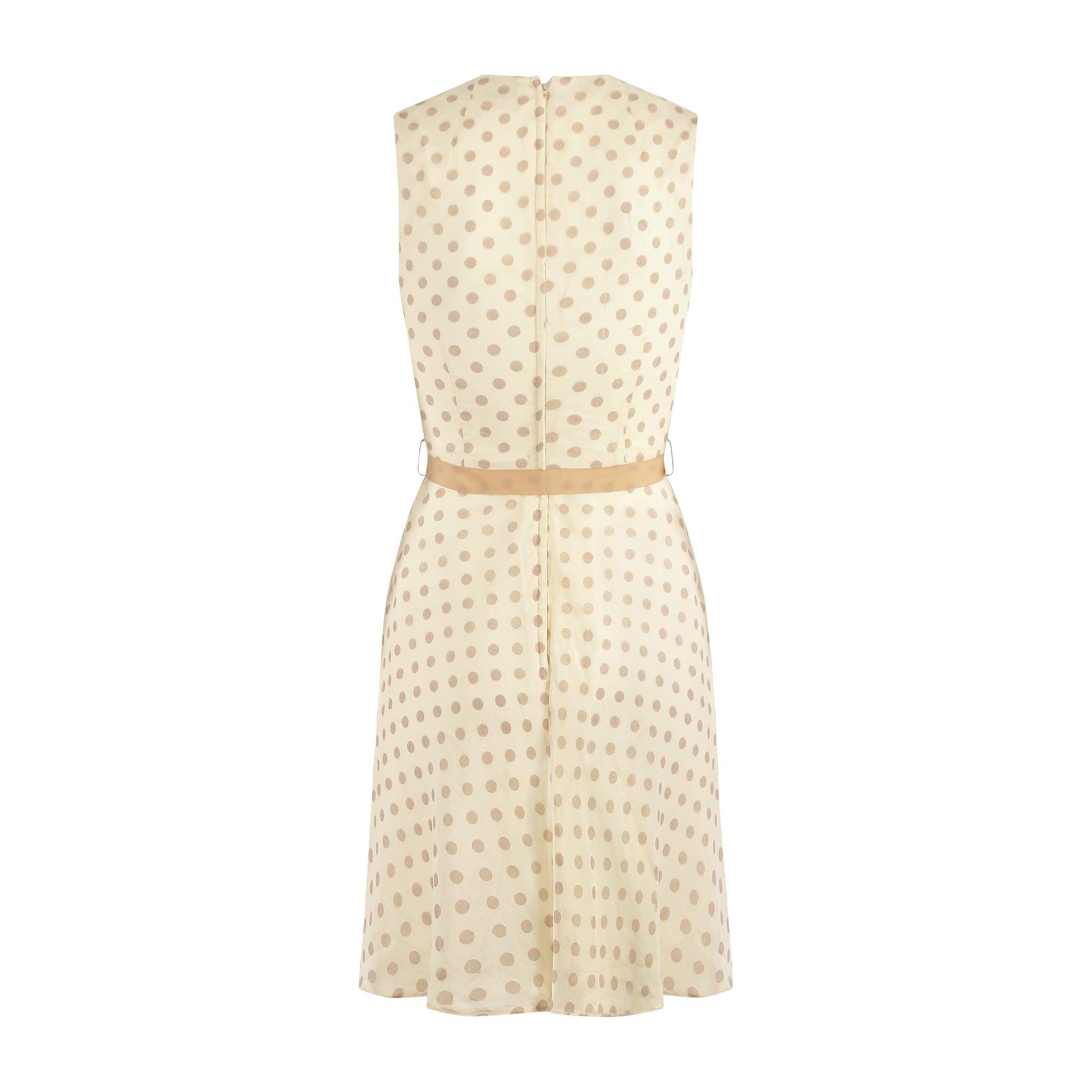 Vestido en línea A de lunares beige y crema de Jaeger de los años 60 Beige en venta
