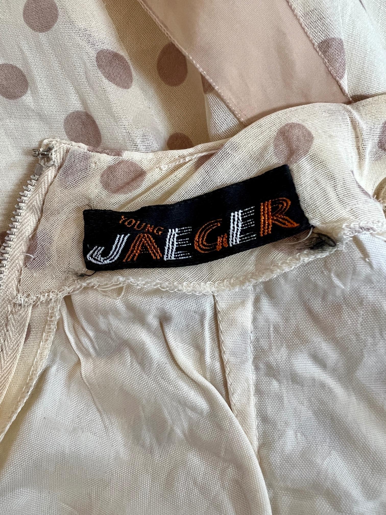 De las mujeres Vestido en línea A de lunares beige y crema de Jaeger de los años 60 en venta