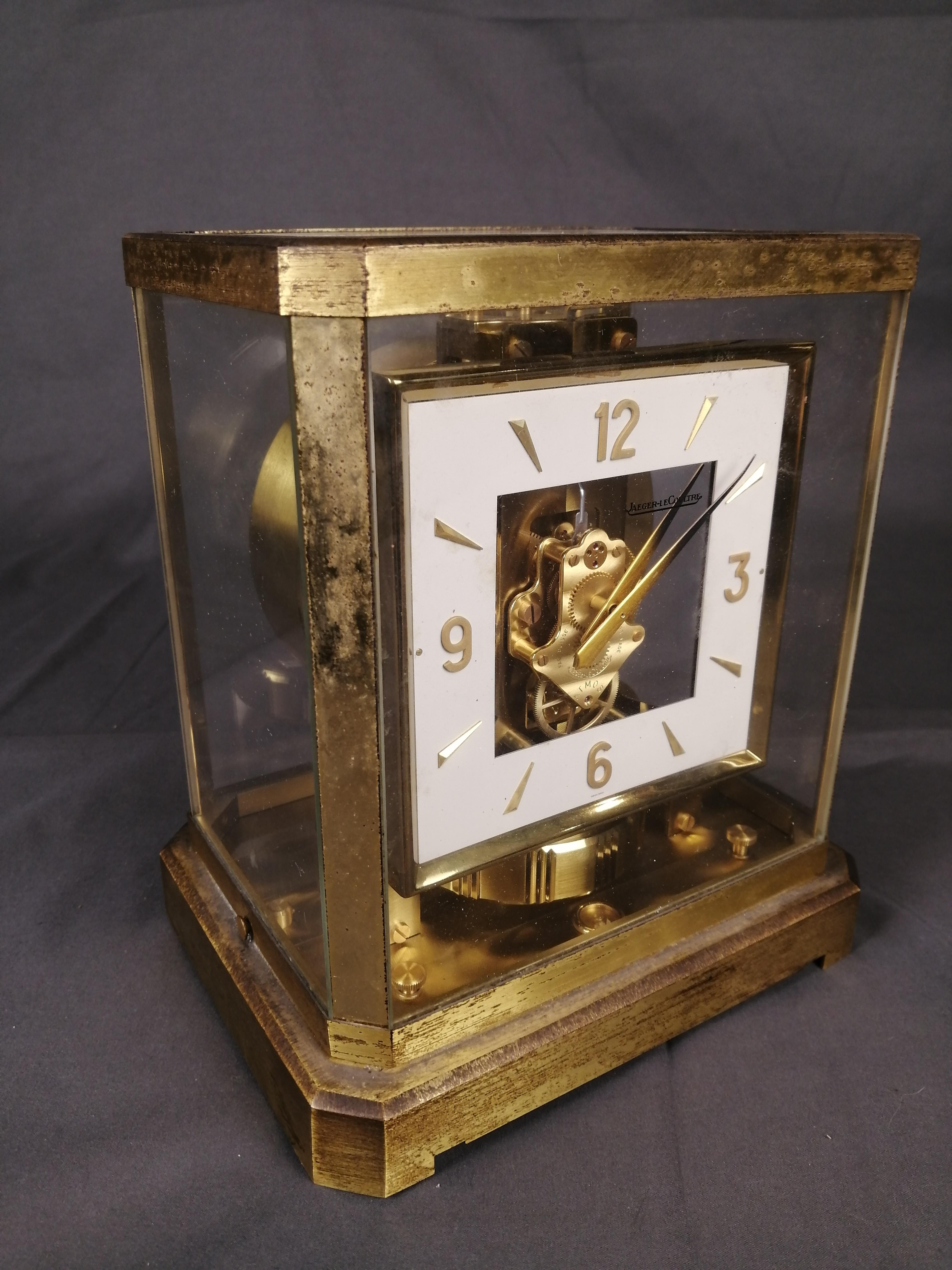 1960s Jaeger-LeCoultre Atmos Brass Atmos Clock im Zustand „Relativ gut“ im Angebot in Mexico City, MX