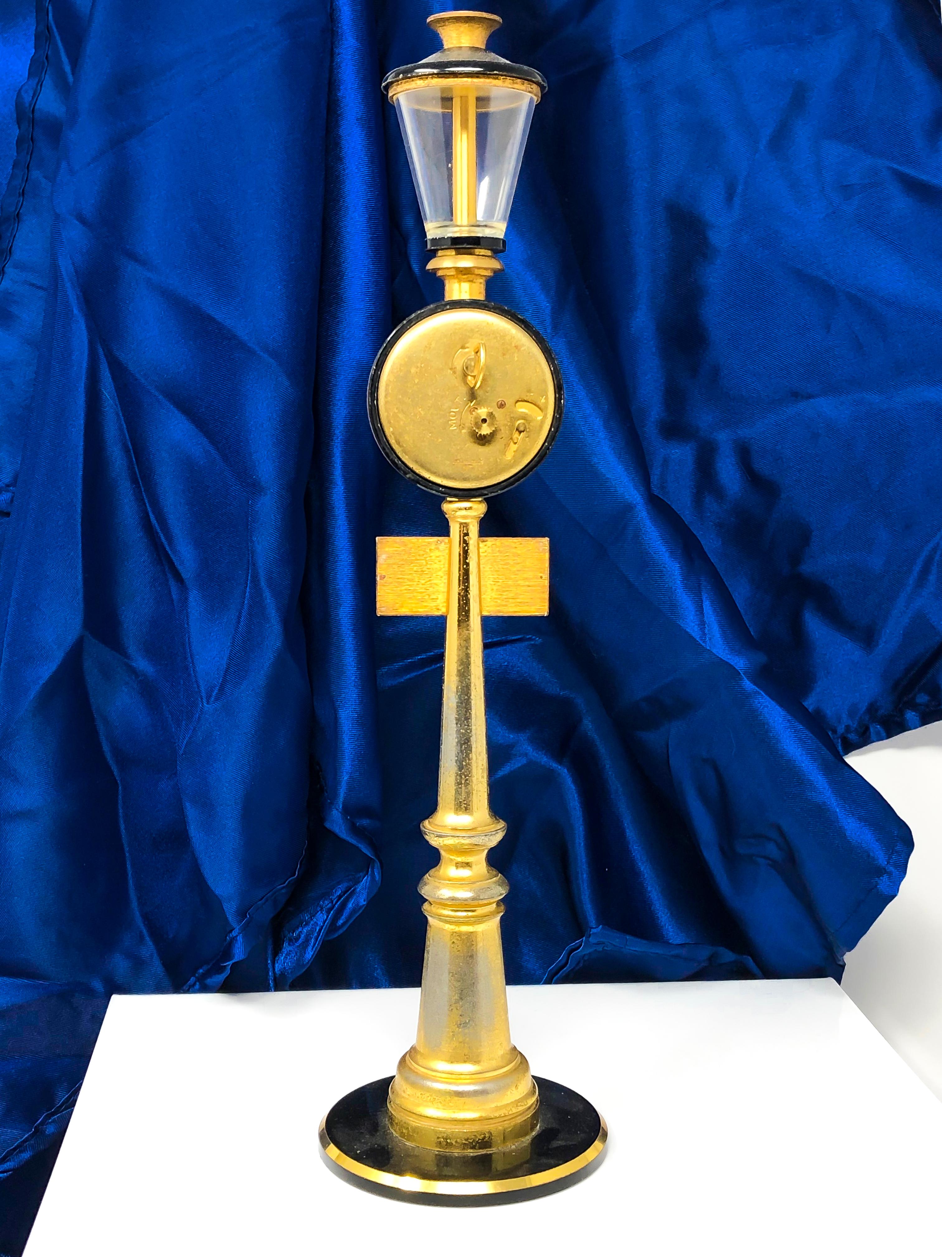 1960s Jaeger Lecoultre Rue De La Paix Lantern Table Desk Clock 8 Day Clock In Excellent Condition For Sale In New york, NY