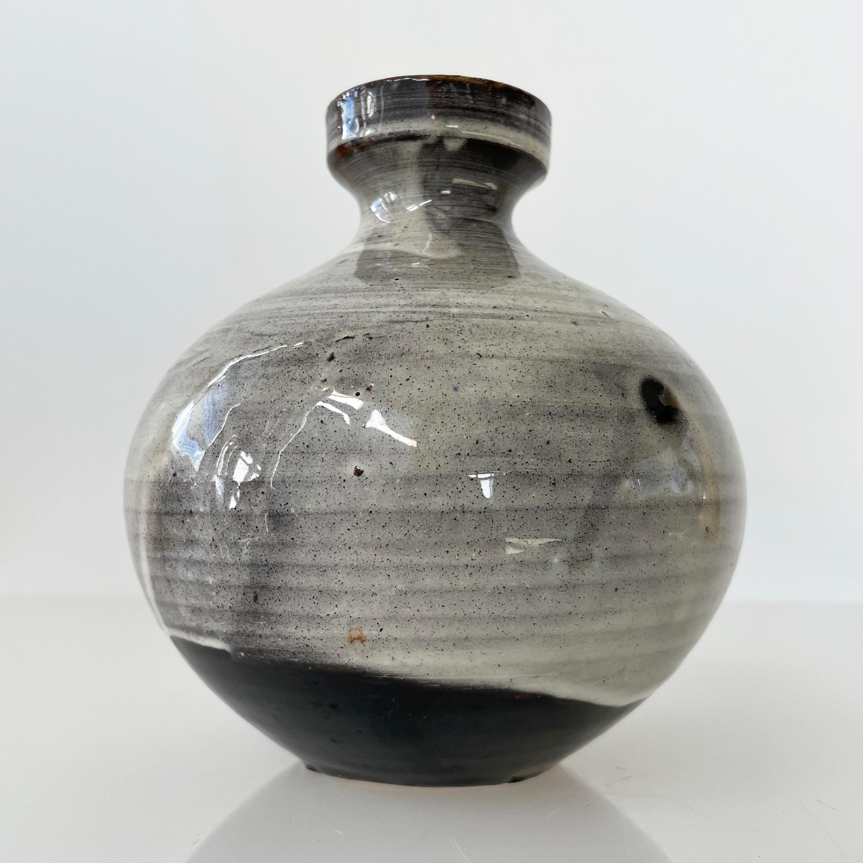 1960's Jakob Gelzer hand made ceramic vase For Sale 8
