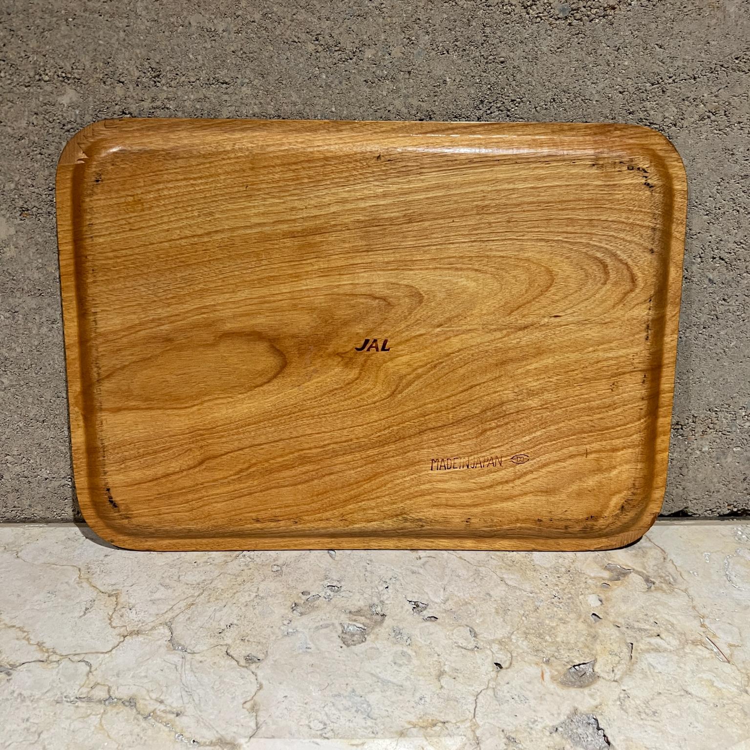 1960er JAL Serviertablett Gebogenes Sperrholz Teak Japan im Angebot 1
