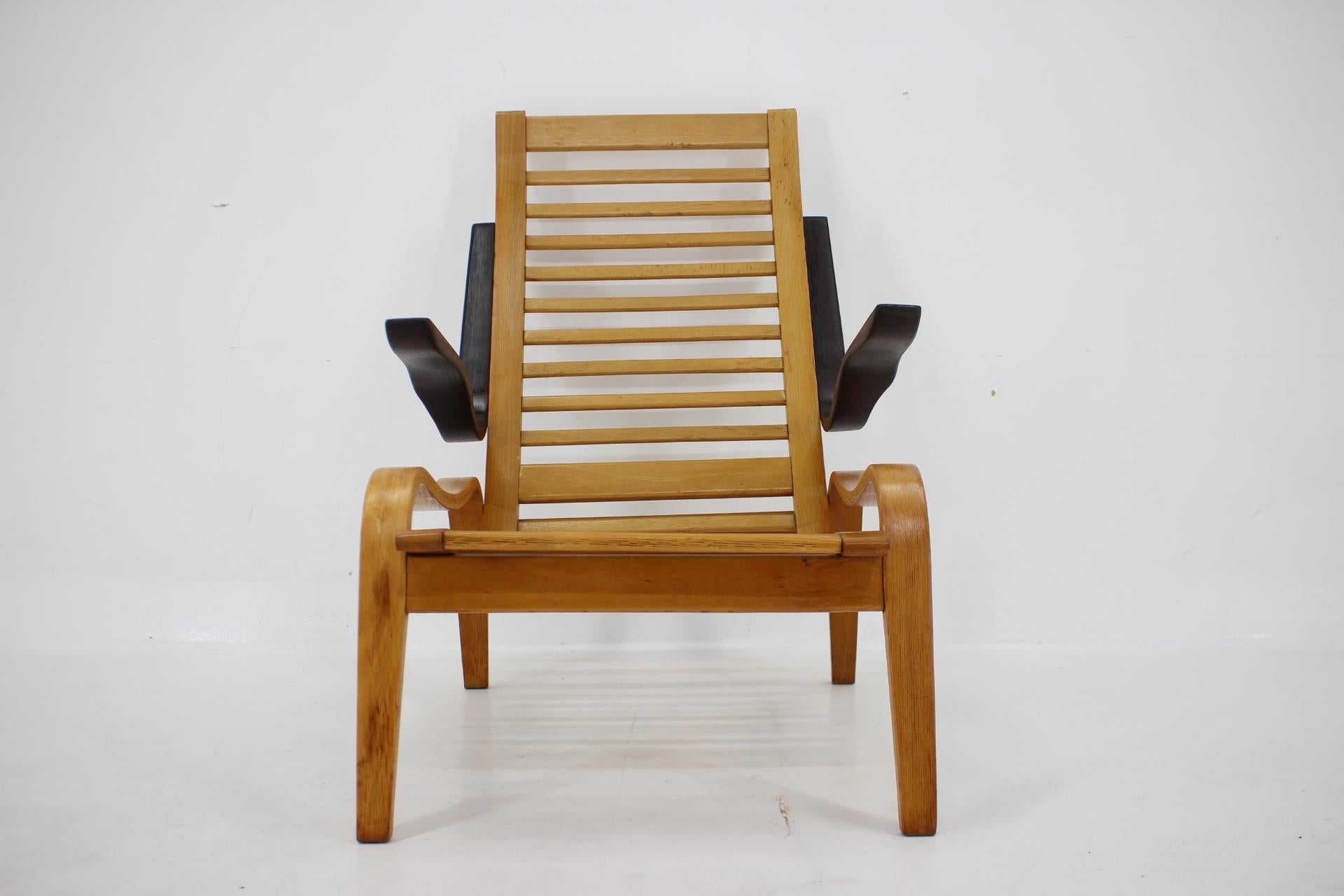 Mid-Century Modern 1960s Jan Vanek Beech Bentwood Armchair, Czechoslovakia For Sale