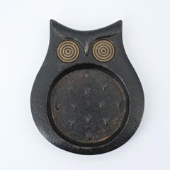 Plato Cenicero Búho de Hierro Japonés de los Años 60 con Ojos de Latón Hipnóticos Mod de Mediano Siglo