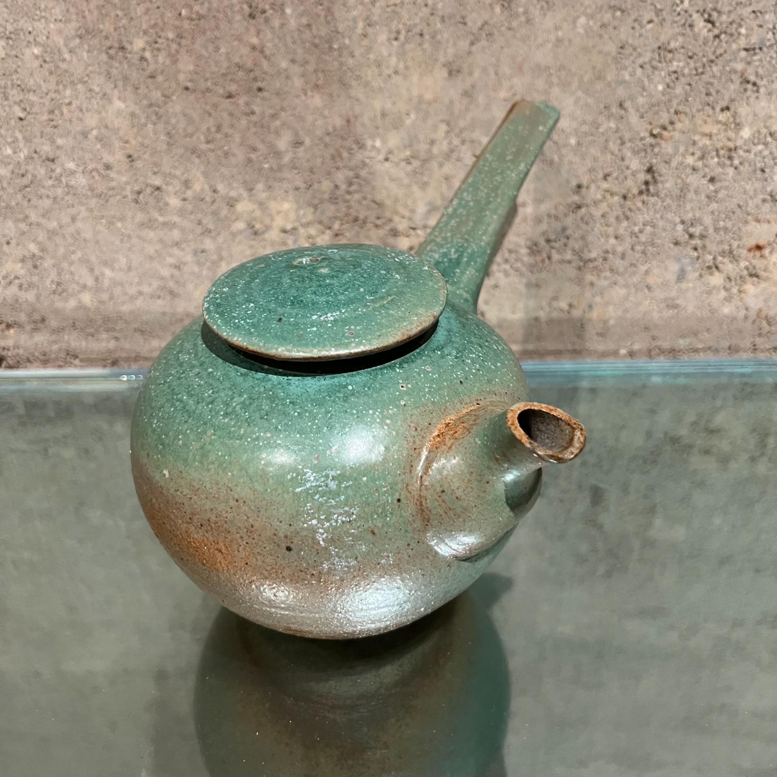  1960s Japanese Art Pottery Vintage Modern Green Tea Pot In Good Condition In Chula Vista, CA