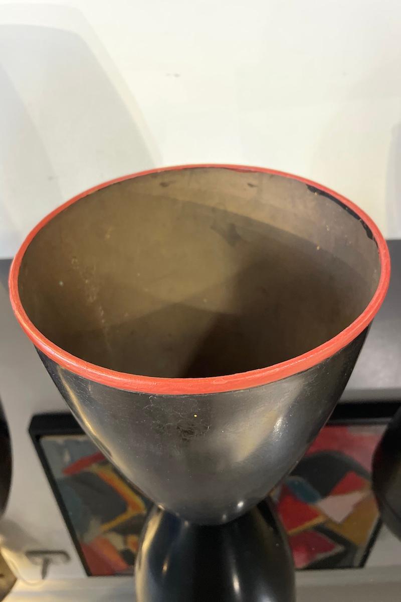 Vaso giapponese in metallo nero del 1960 in vendita 4