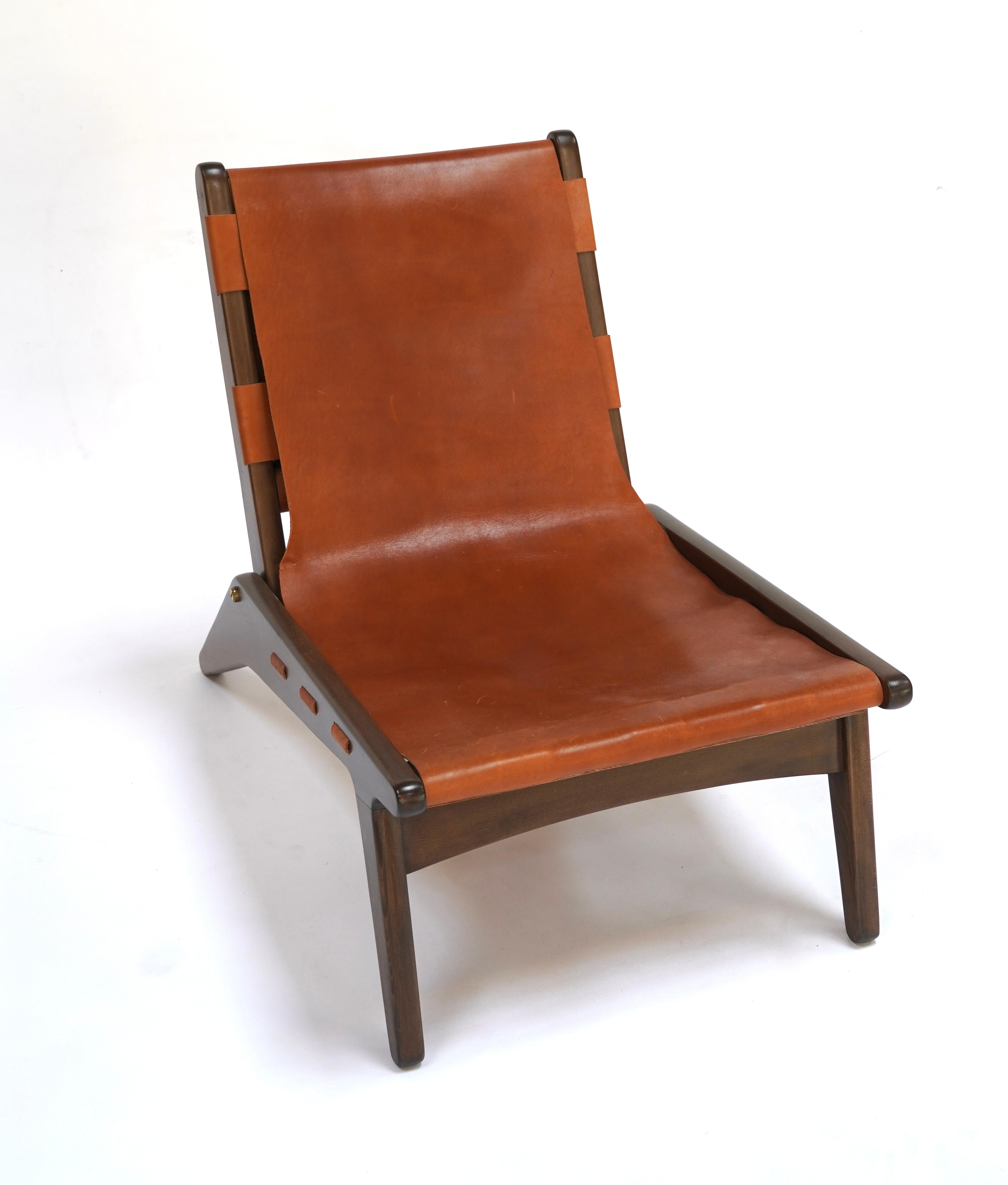 Pelle Sedia da salotto giapponese Foldes degli anni '60 in pelle e Wood