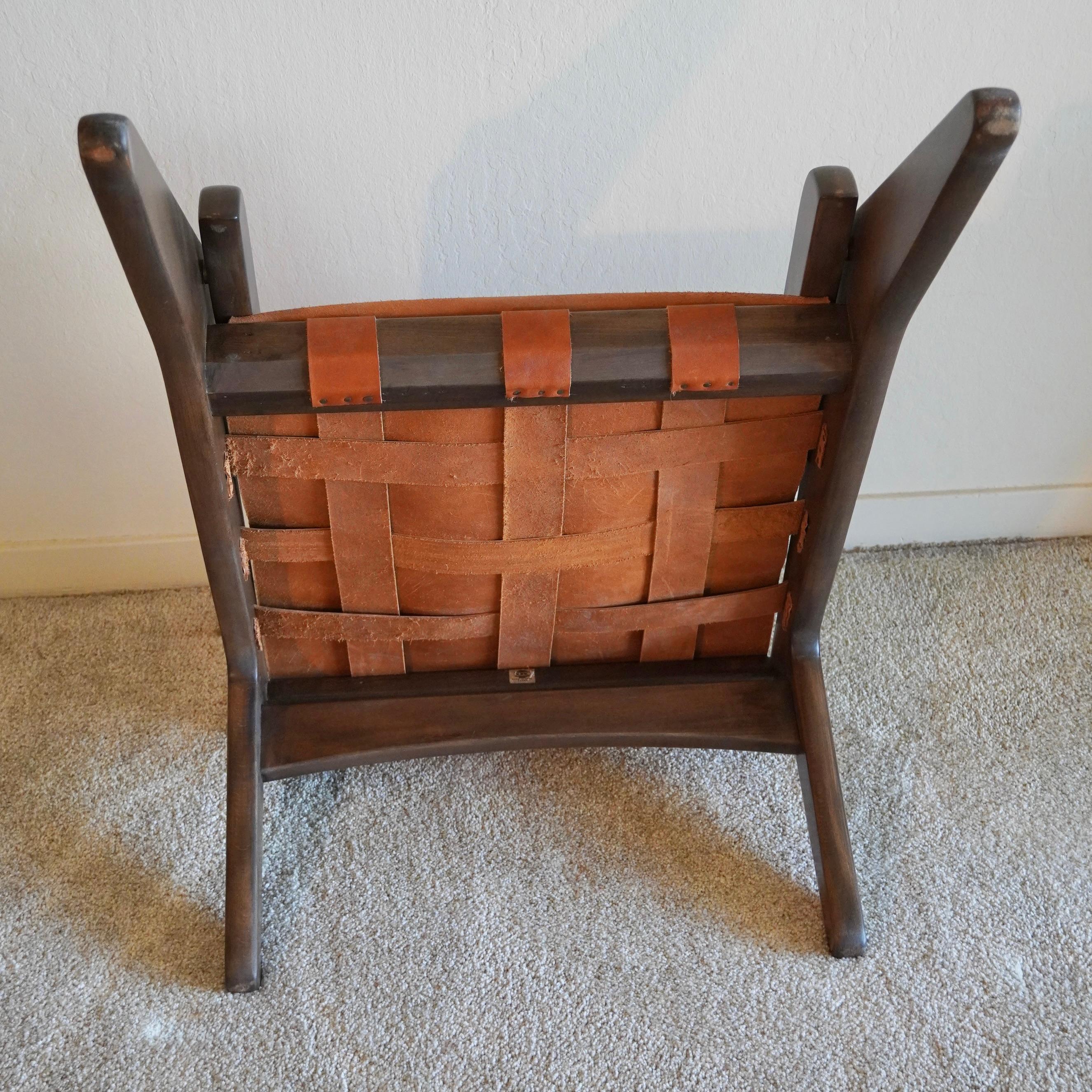 Sedia da salotto giapponese Foldes degli anni '60 in pelle e Wood in vendita 4