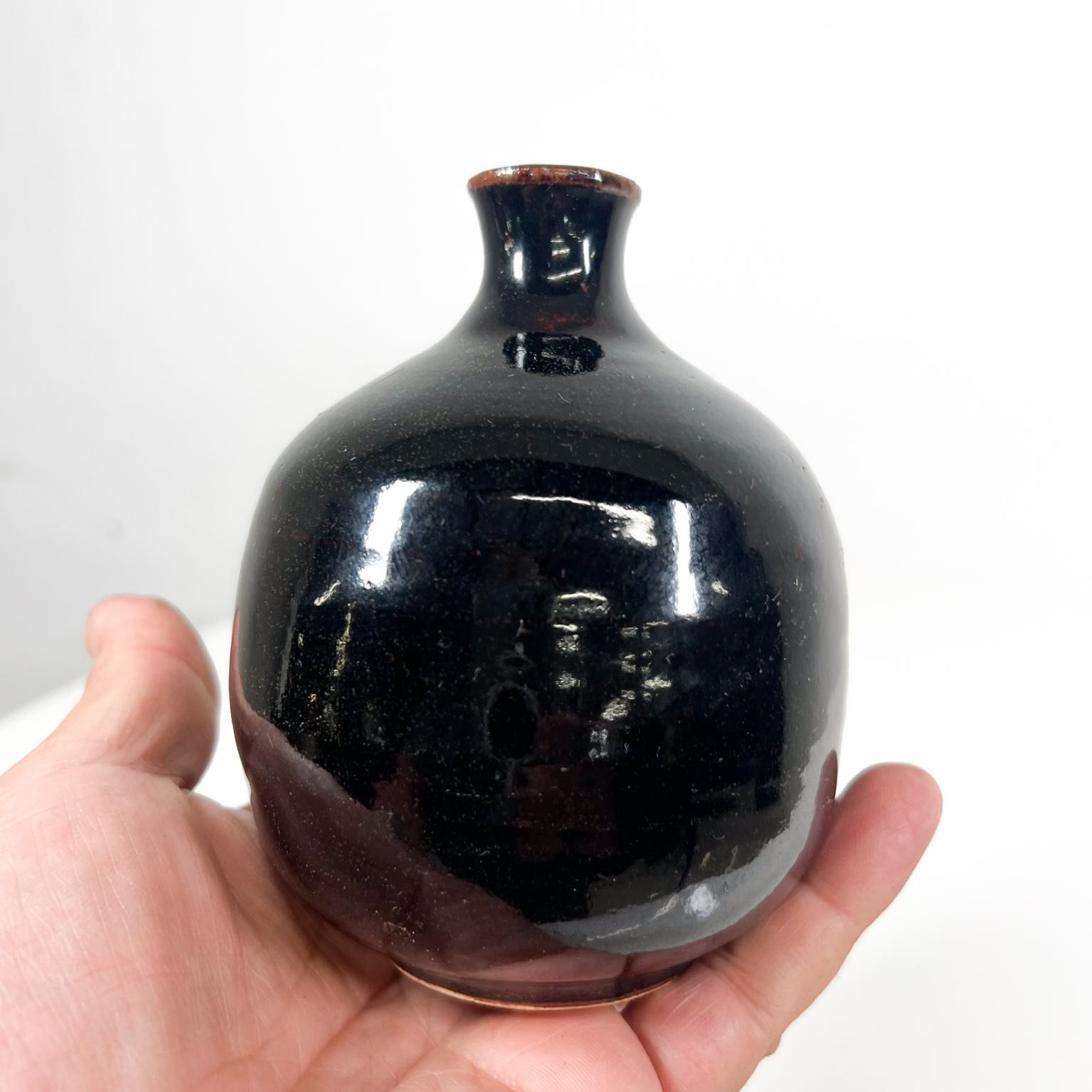 1960s Japanese Weed Pot Vase Dark Brown Glaze For Sale 4