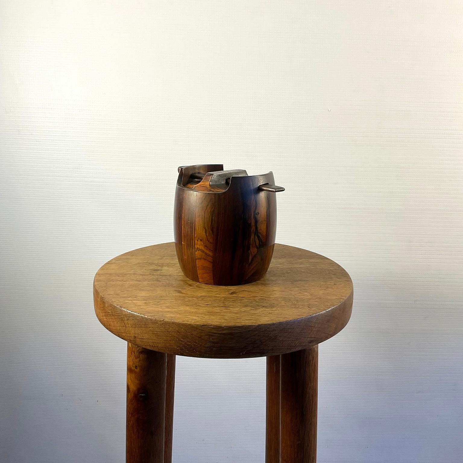Bois Jarre à tabac Jean Gillon pour Italma Wood Art Brésil, années 1960 en vente