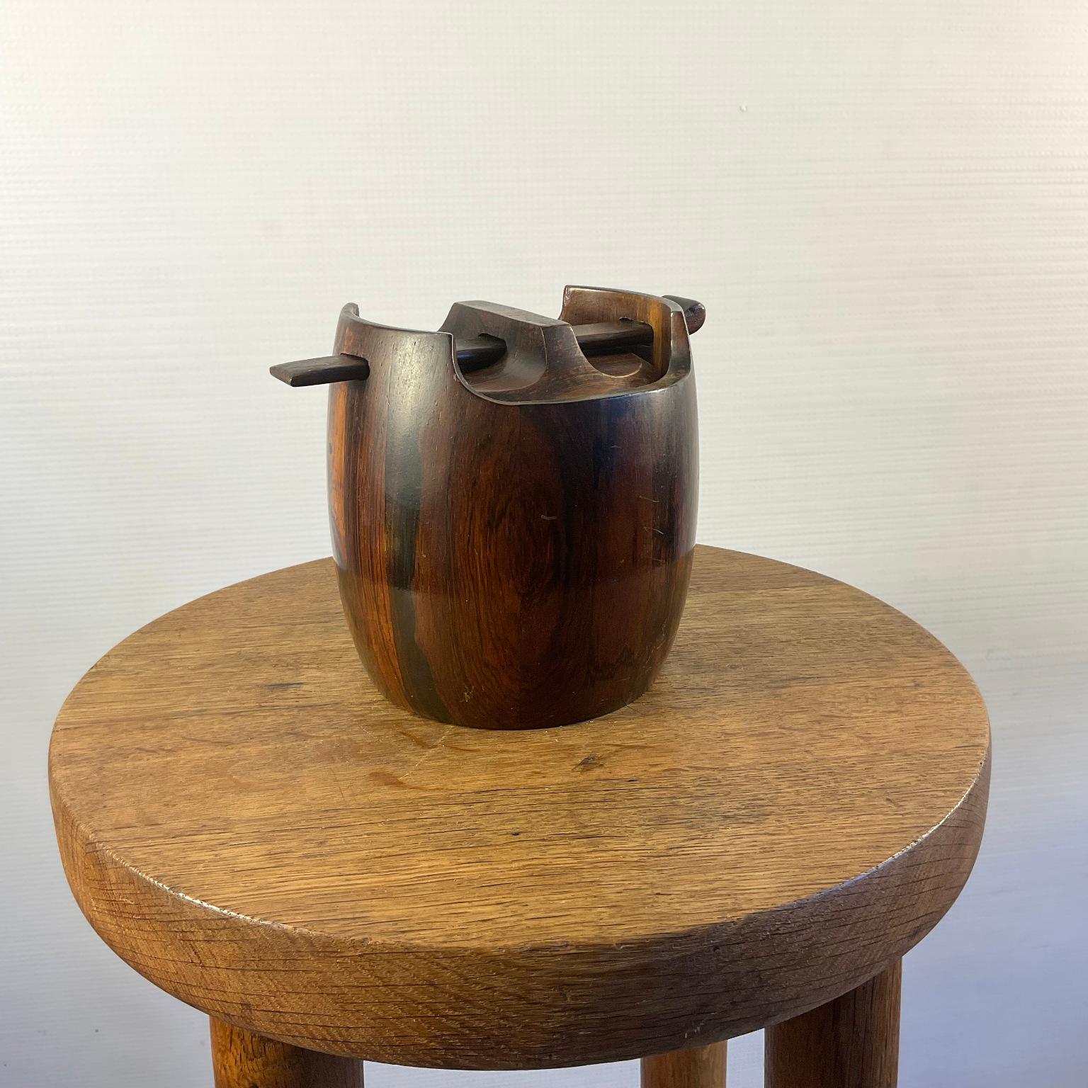 Jarre à tabac Jean Gillon pour Italma Wood Art Brésil, années 1960 en vente 1
