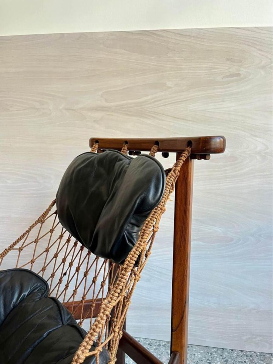 Silla de salón y otomana Jean Gillon Jangada, años 60 Cuero