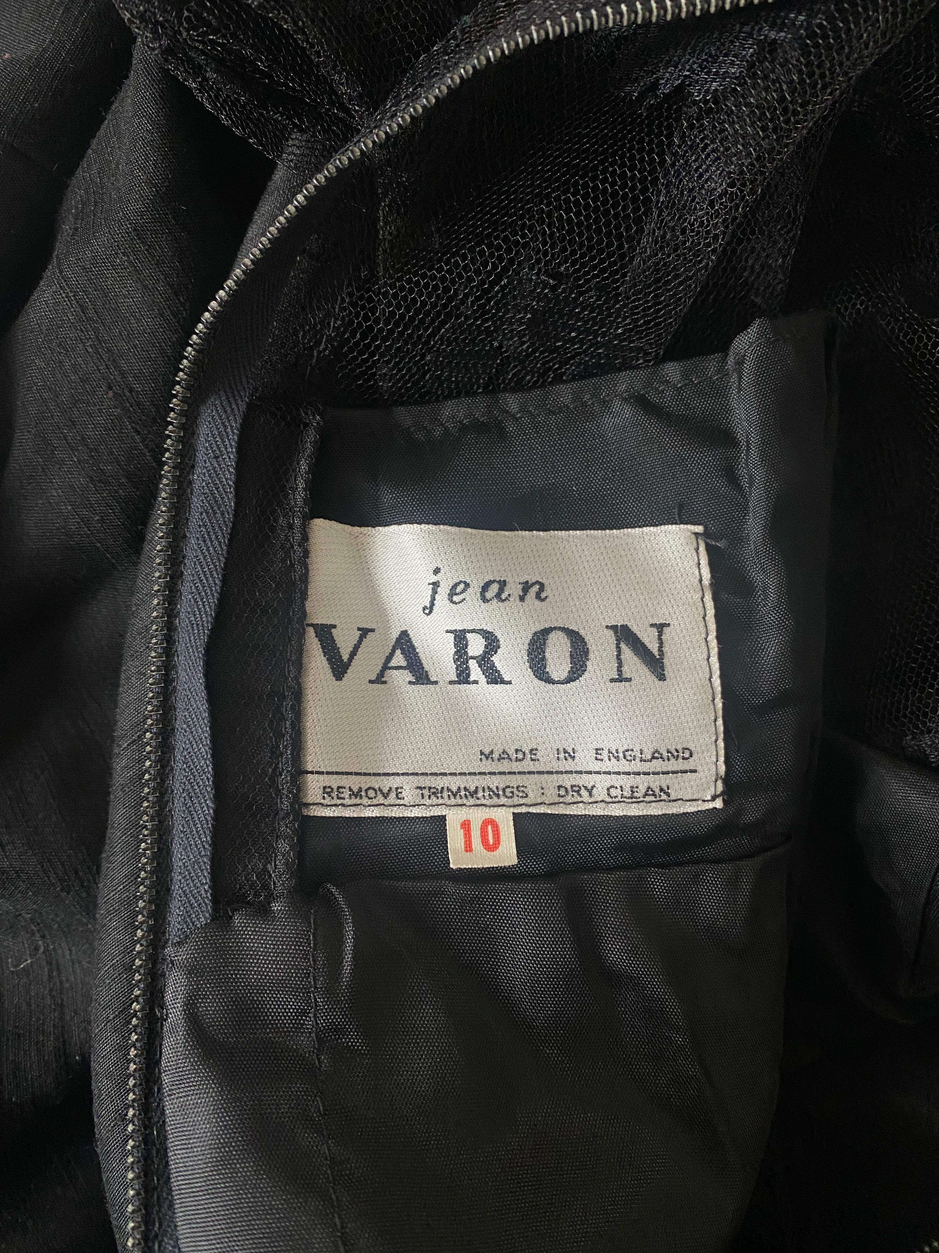 Maxivestido de encaje negro Jean Varon de los años 60 en venta 1