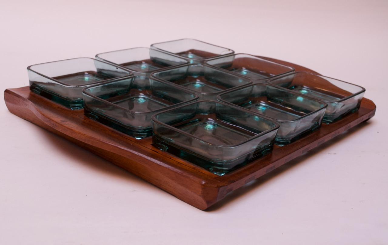 serving tray with glass insert