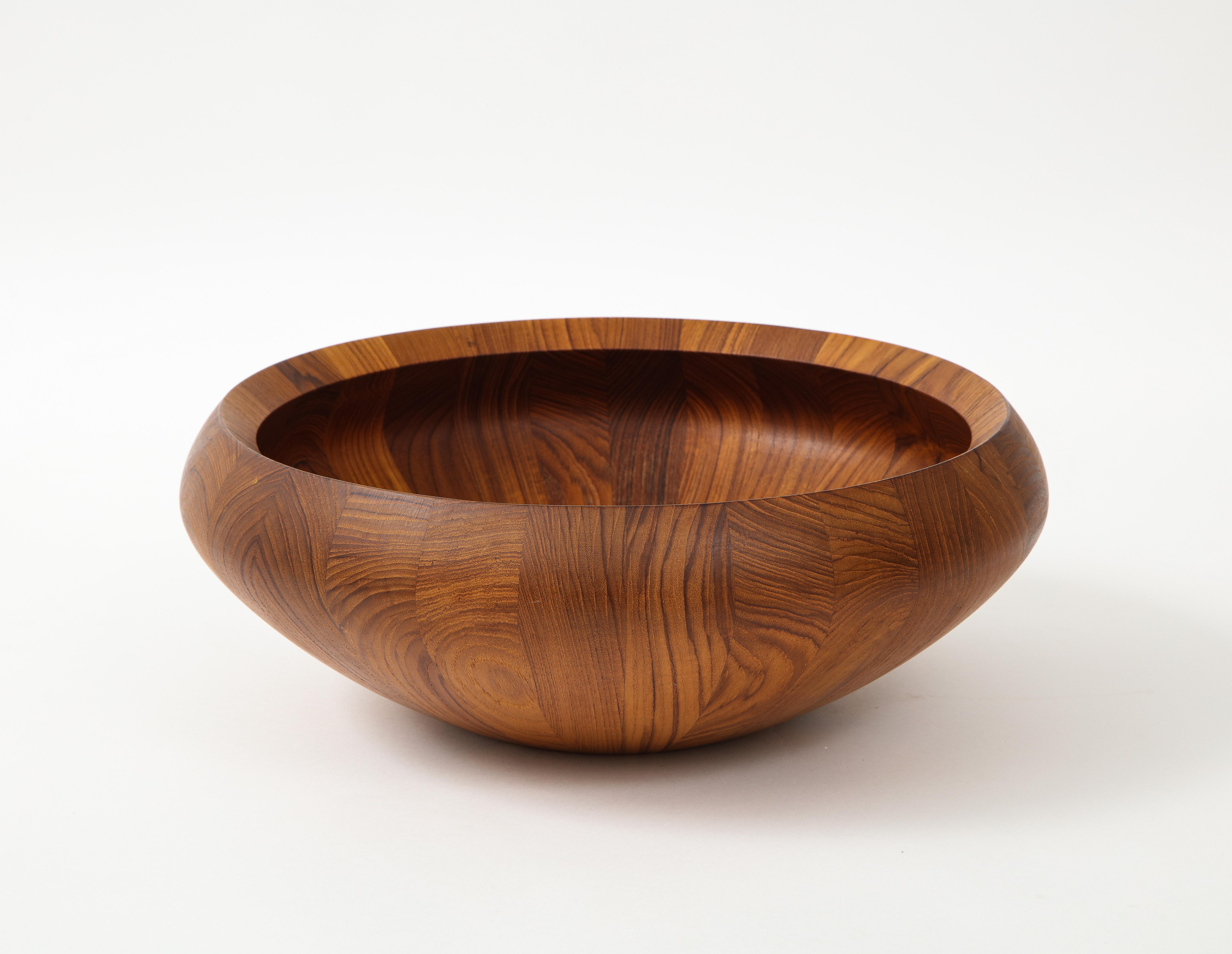 1960's Mid-Century Modern Jens Quistgaard designed for Dansk large teak salad bowl, in vintage original condition with minor wear and patina due to age and use.