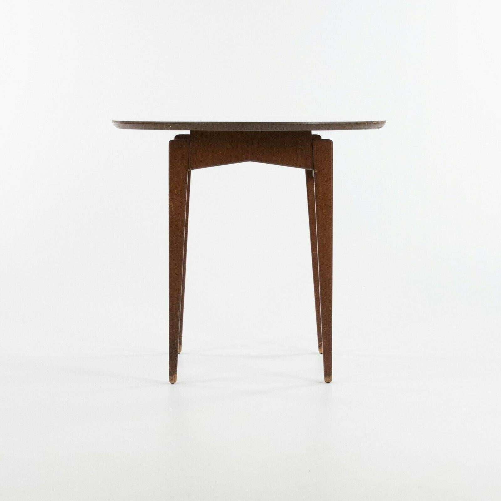 Modern 1960s Jens Risom Design Inc Walnut & Laminate End / Side Table For Sale