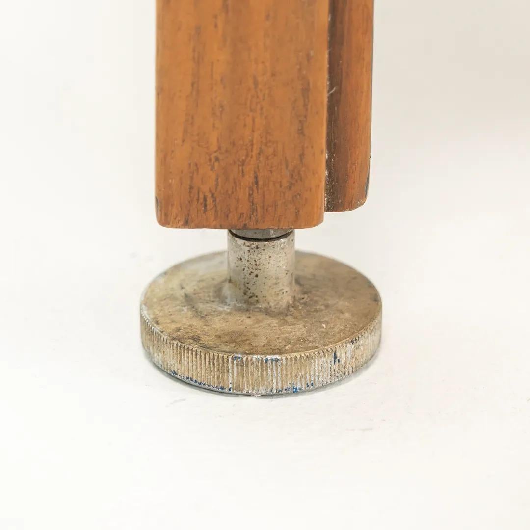 1960s Jens Risom Designs Double Pedestal Executive Desk w/ Wood Pulls in Walnut For Sale 5