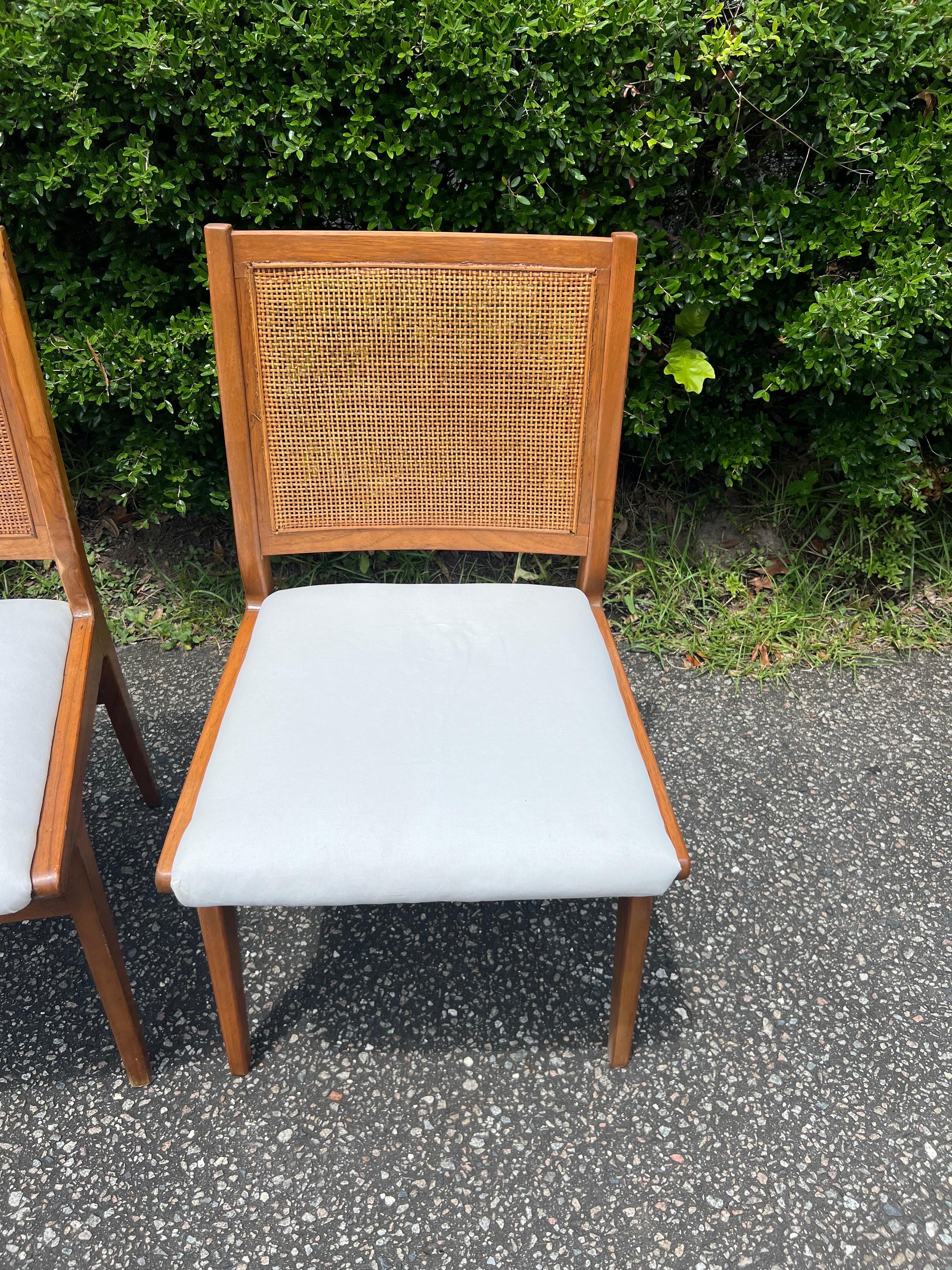 1960er Jahre Jens Risom Stil Caned Dining Chairs - ein Satz von 5 im Angebot 4