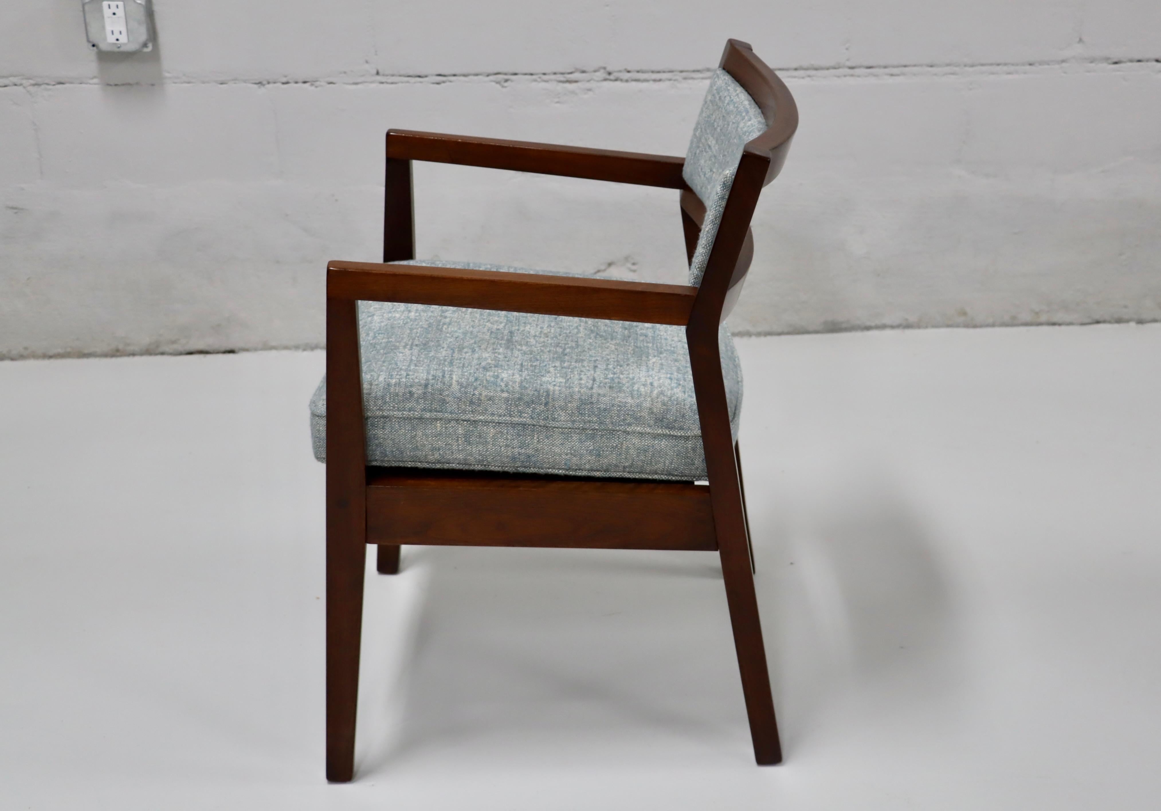 1960's Jens Risom Style Walnut Armchairs For Sale 5