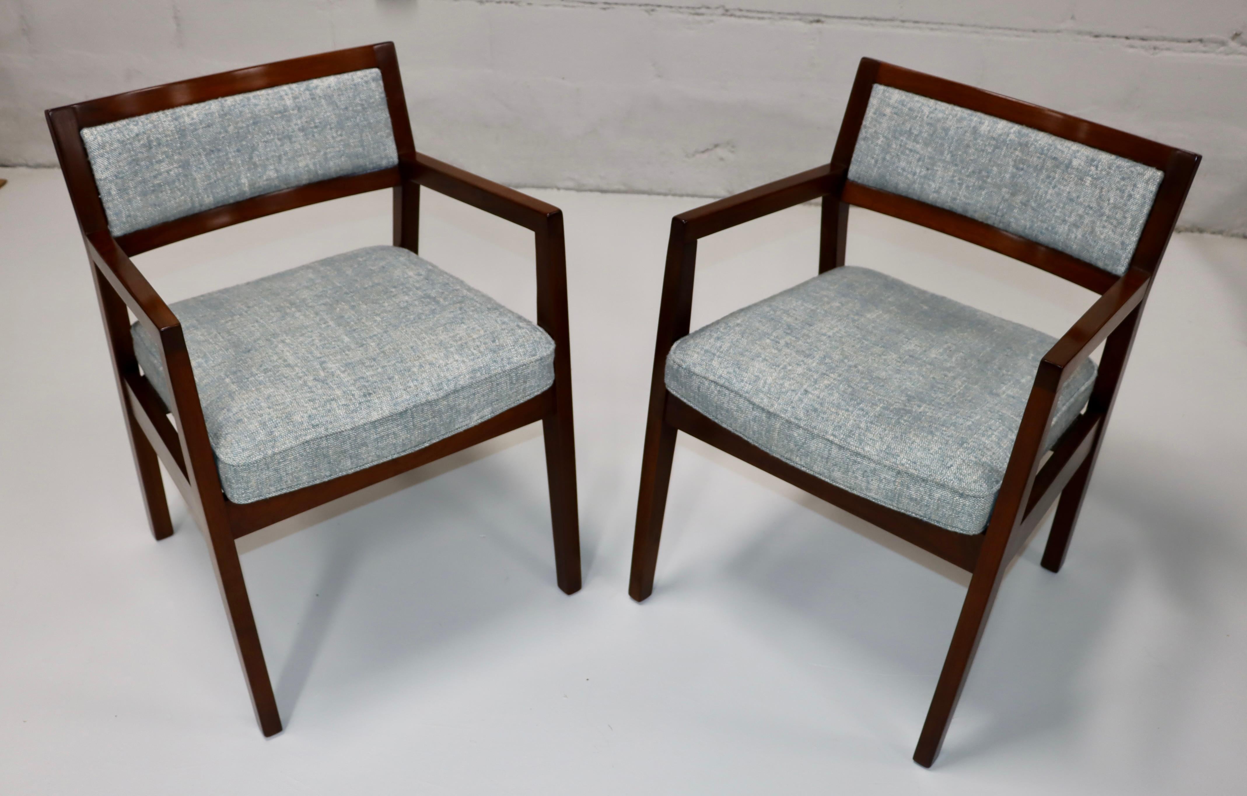 Mid-Century Modern 1960's Jens Risom Style Walnut Armchairs For Sale