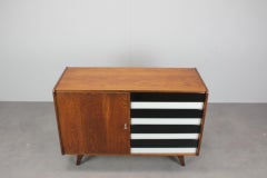 Cassettiera in Oak Oak di Jiri Jiroutek del 1960, Cecoslovacchia