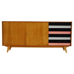 Jiri Jiroutek Sideboard aus Eichenholz, Tschechoslowakei, 1960er Jahre