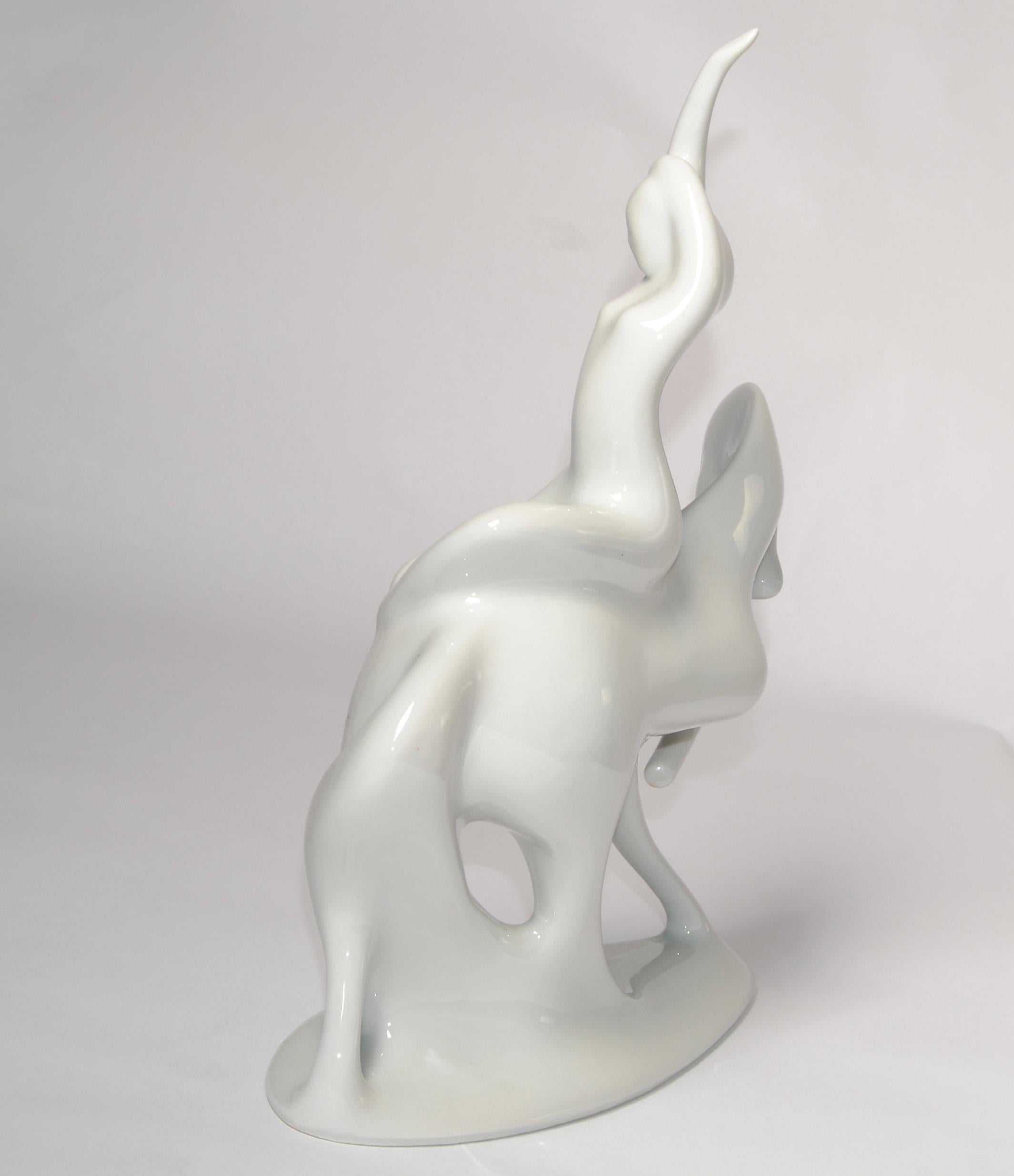 1960s Jitro Porcelain Statue by Jaroslav Ježek for Royal Dux Bohemia Sculpture In Good Condition For Sale In Miami, FL