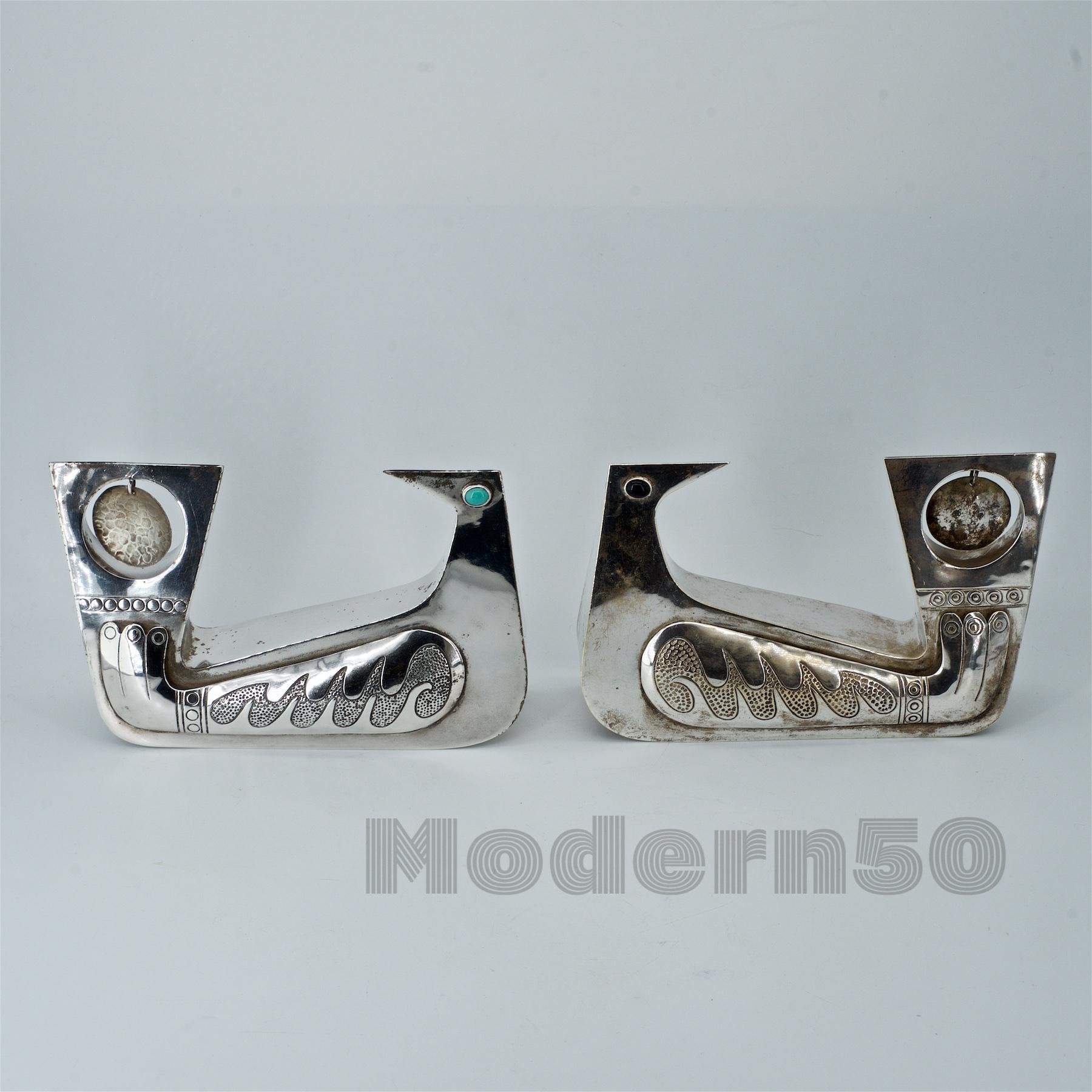 Mid-20th Century 1960s Joaquin Taller Tinta Ecuador Turquoise Onyx Birds Silver MCM Sculptures For Sale