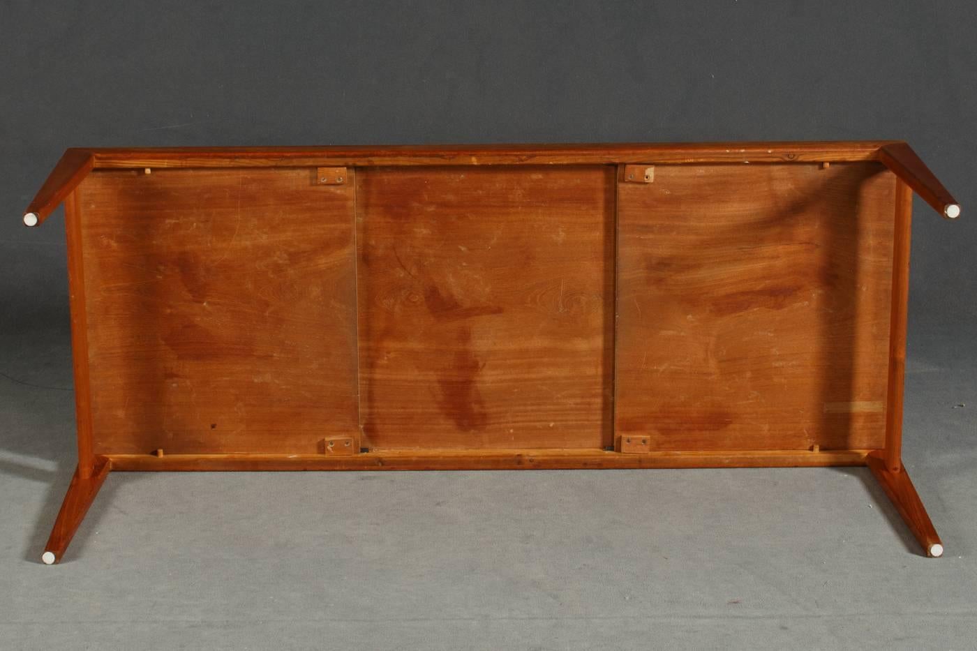 Mid-20th Century 1960s Fully Restored  and Refinished Danish Johannes Andersen Teak Coffee Table For Sale