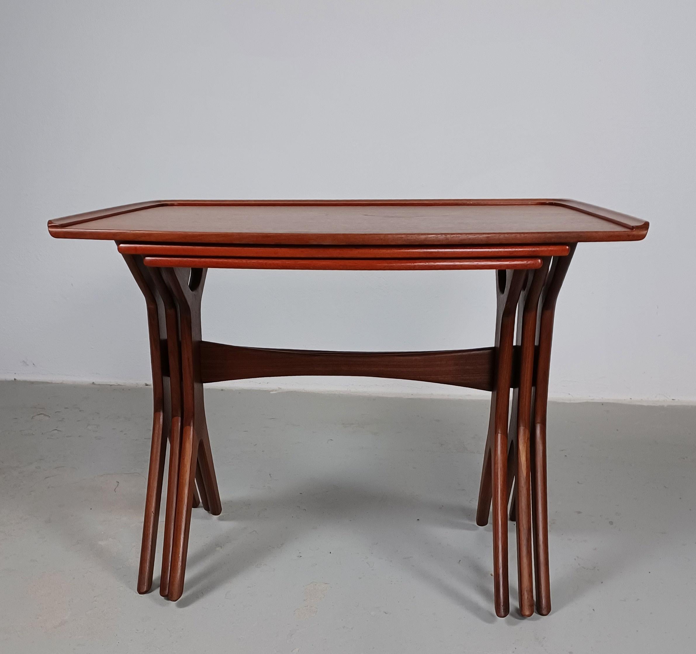 Scandinavian Modern 1960s Johannes Andersen Fully Restored Teak Nesting Tables by CFC Silkeborg. For Sale