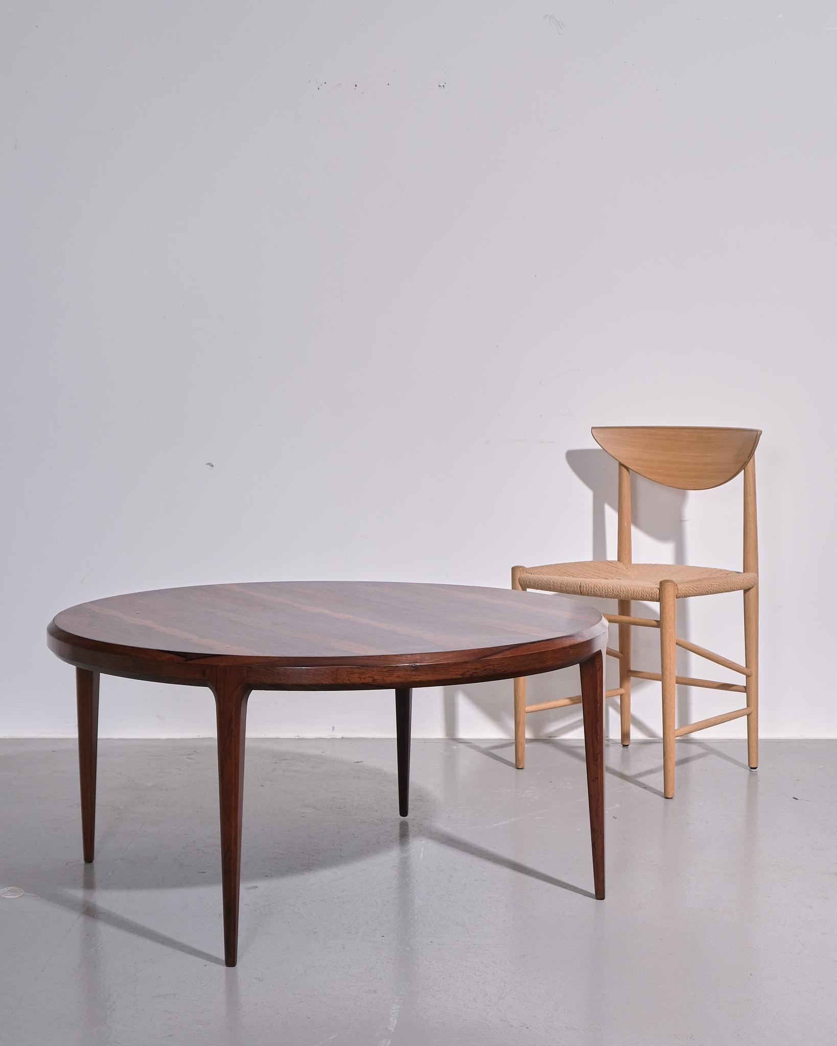 Mid-Century Modern 1960s Johannes Anderson Circular Rosewood Coffee Table For CFC Silkeborg For Sale