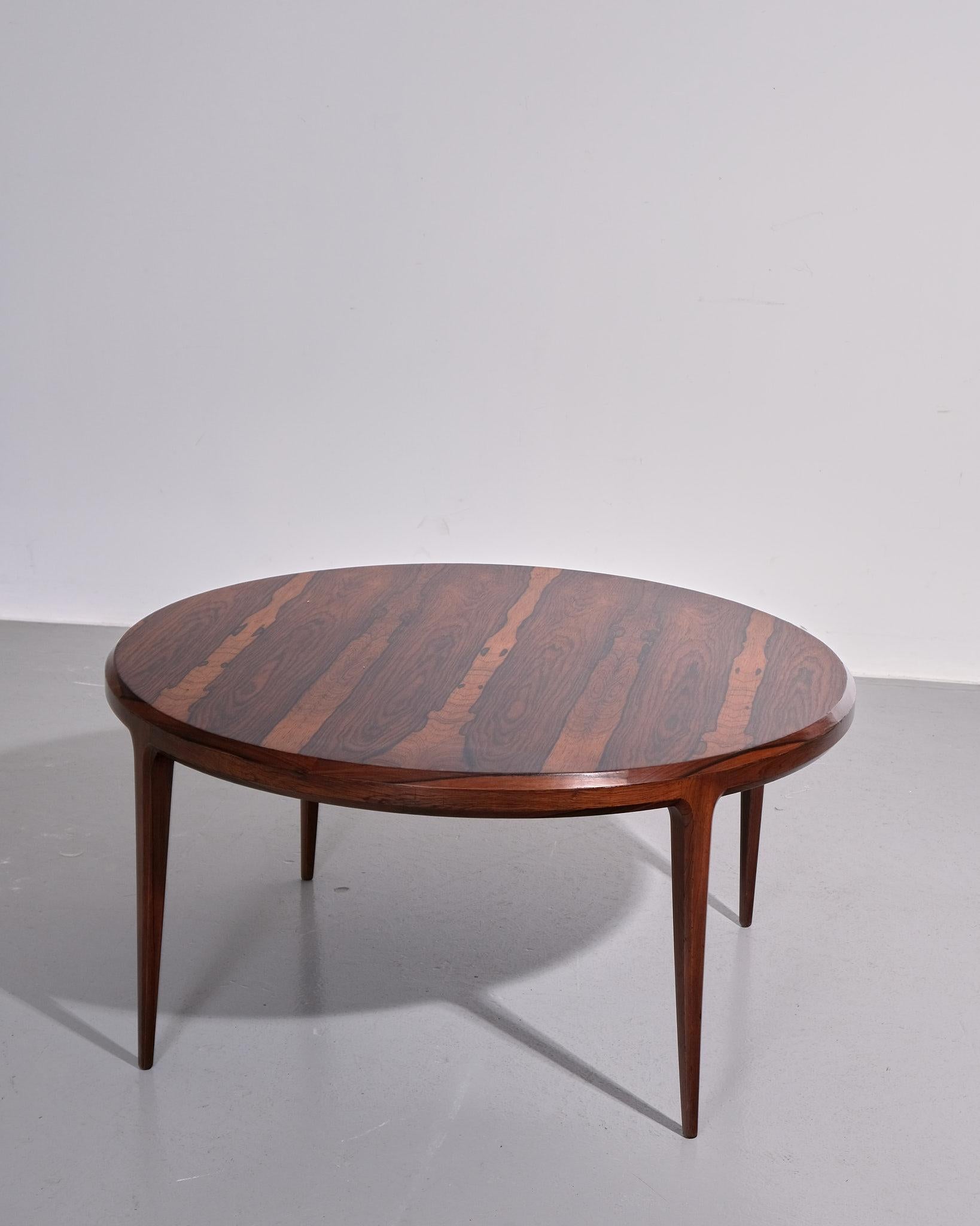 Danish 1960s Johannes Anderson Circular Rosewood Coffee Table For CFC Silkeborg For Sale
